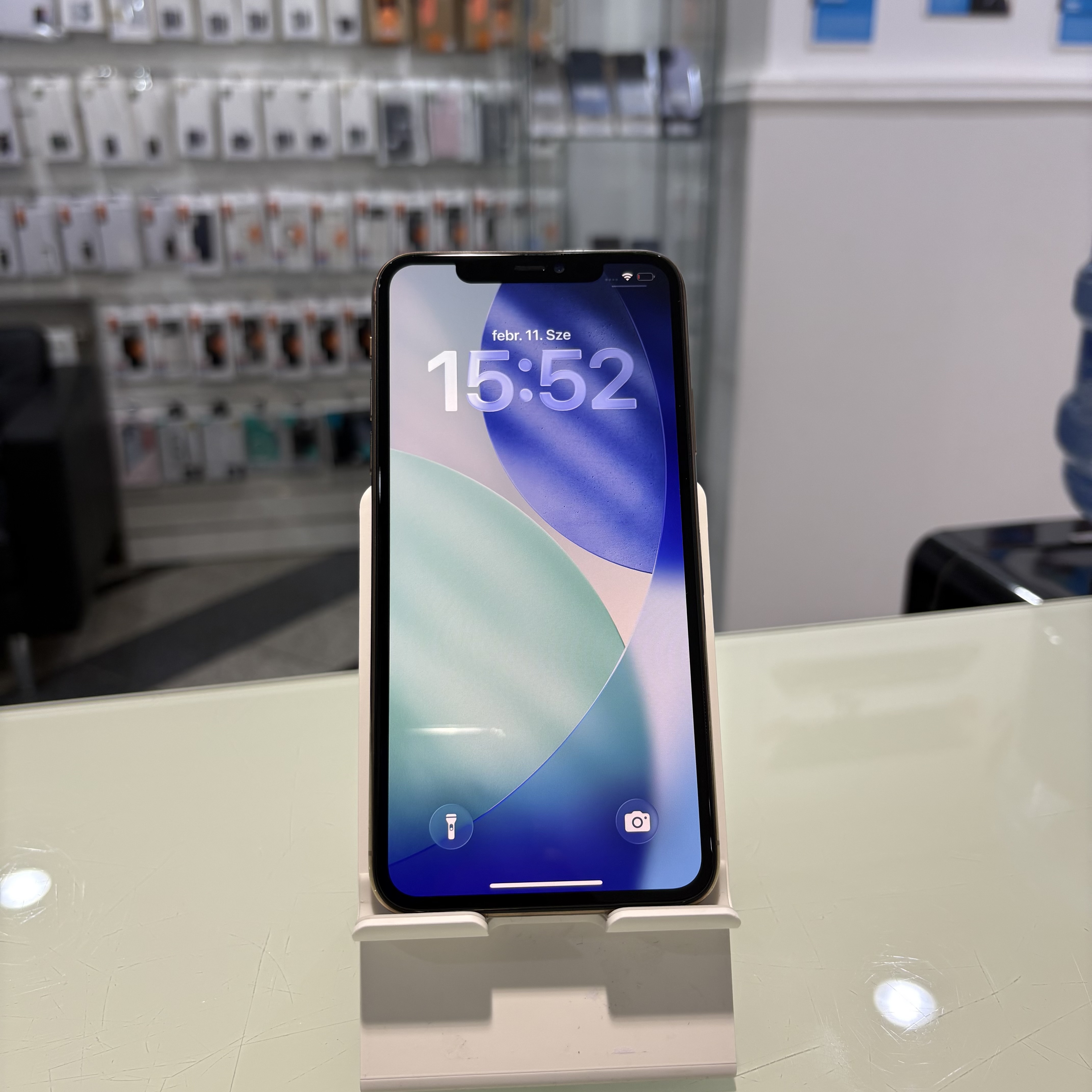 Apple iPhone 11 Pro Max - 128 GB - arany (260)