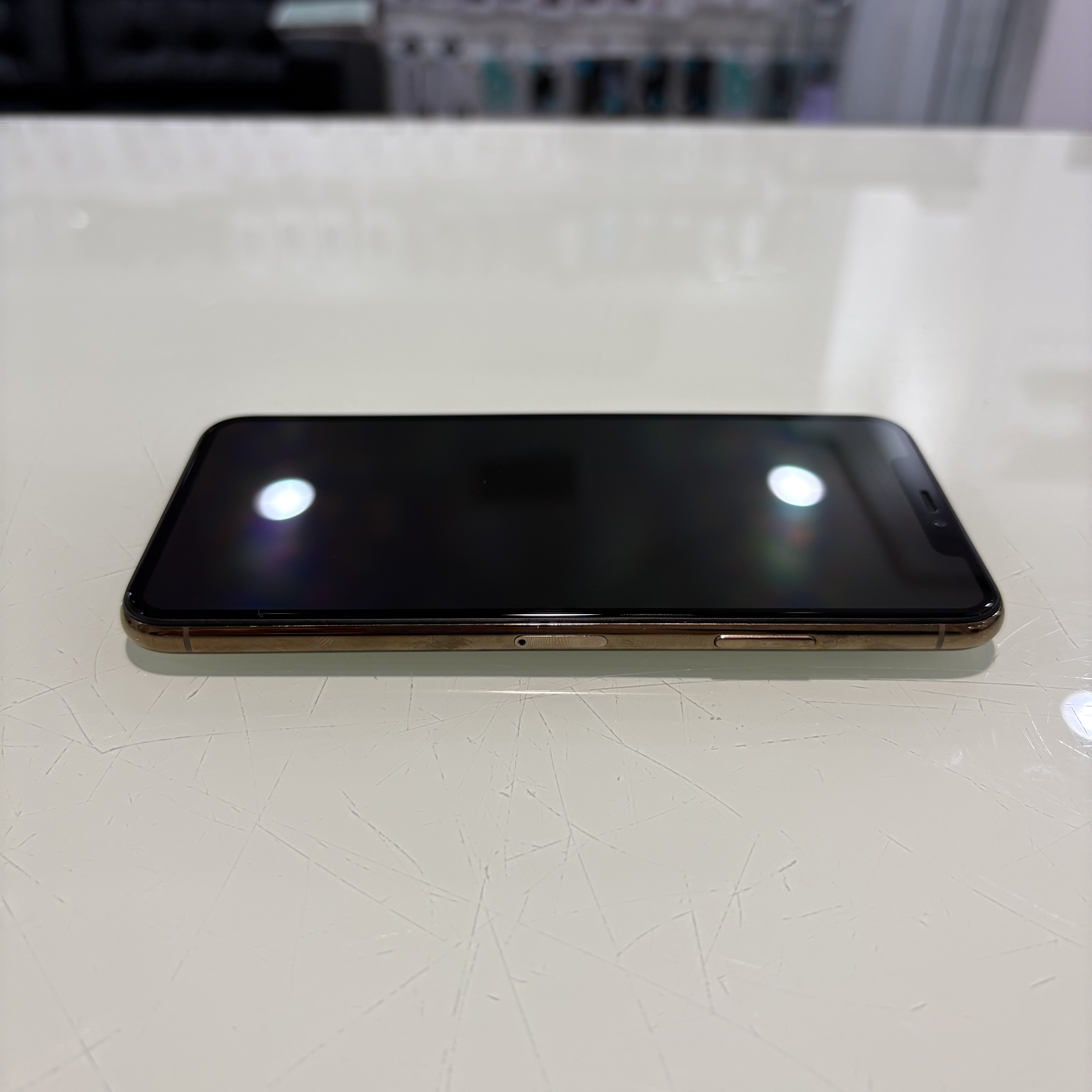 Apple iPhone 11 Pro Max - 64 GB - gold (228)