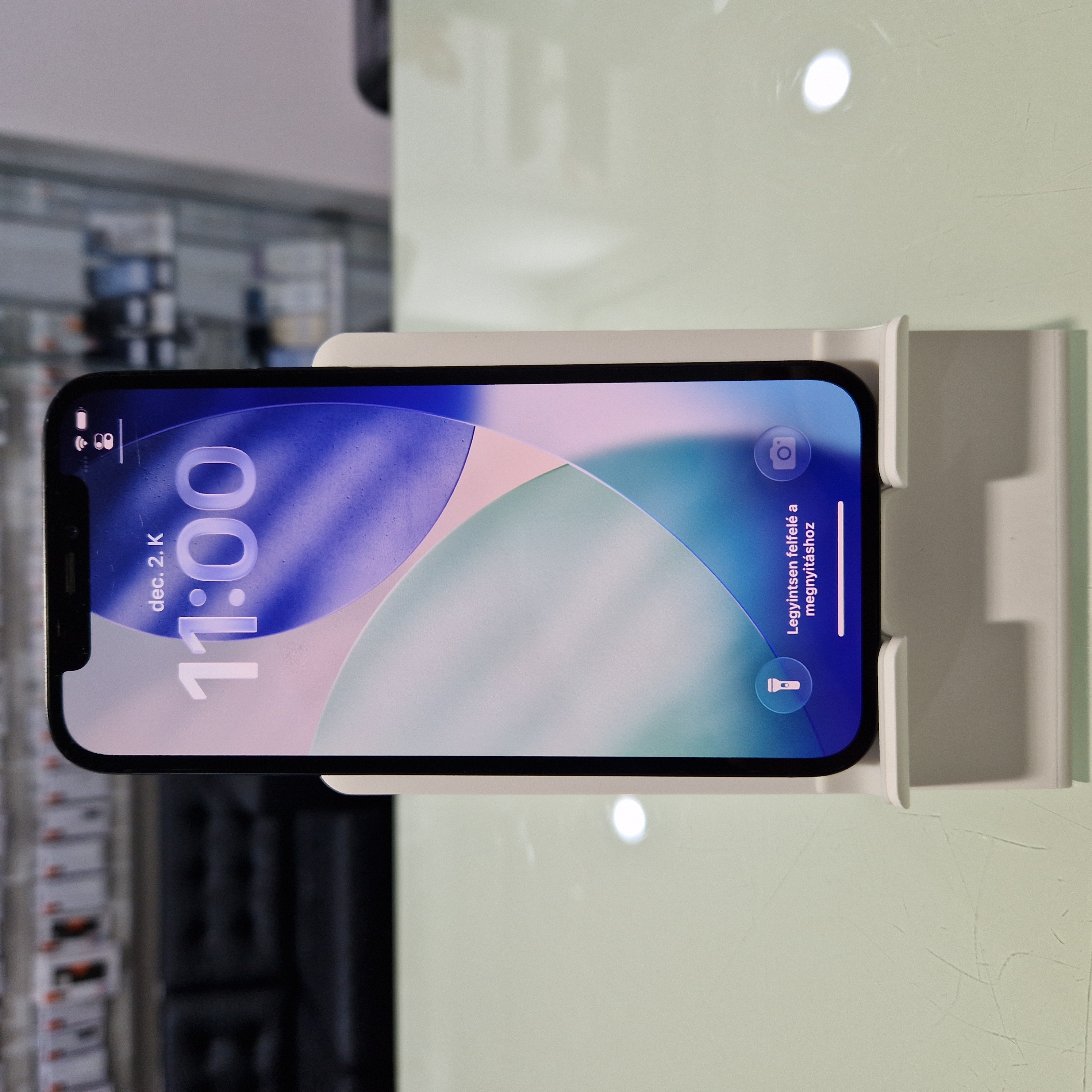 Apple iPhone 12 - 128 GB - fekete (212)