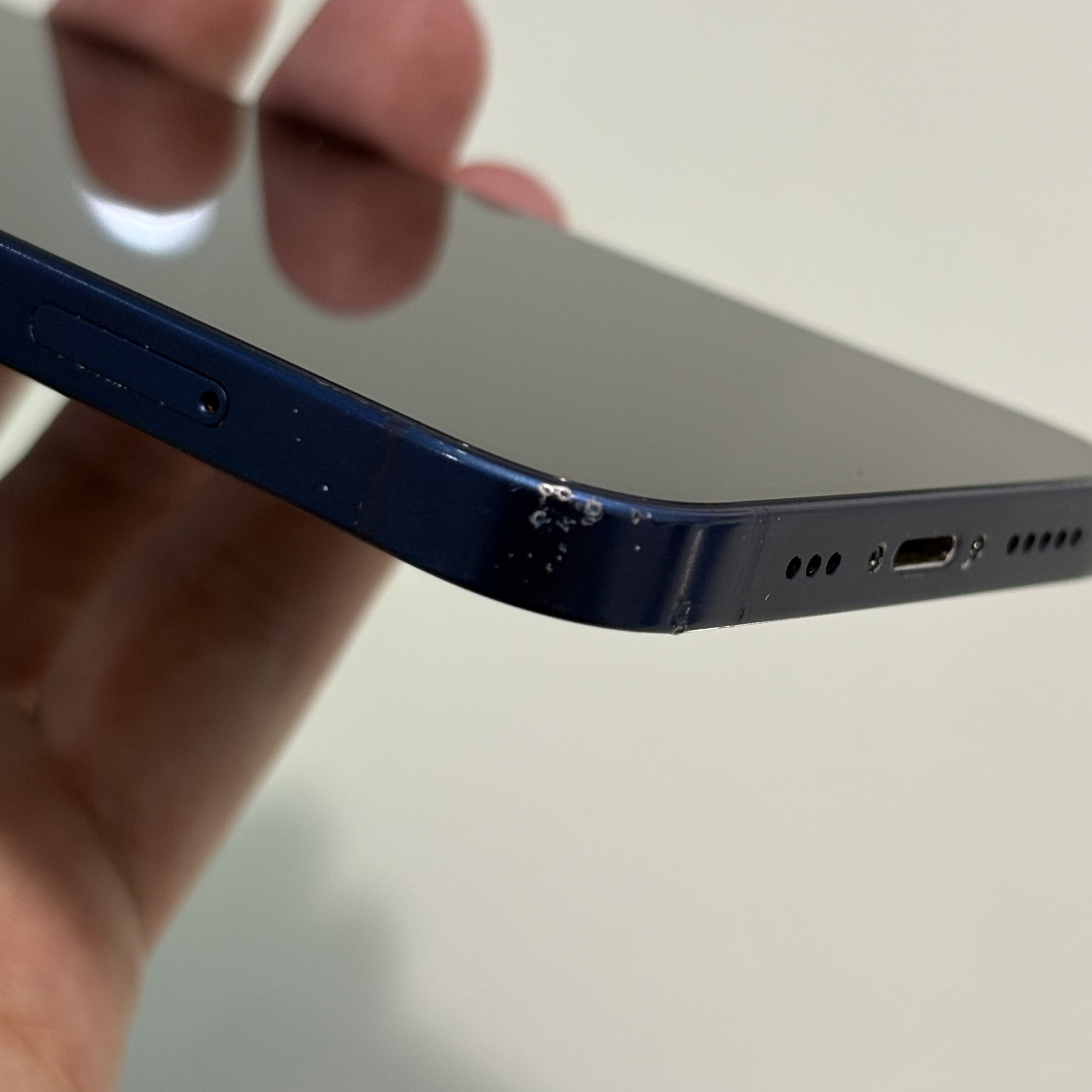 Apple iPhone 12 - 64 GB - kék (312)