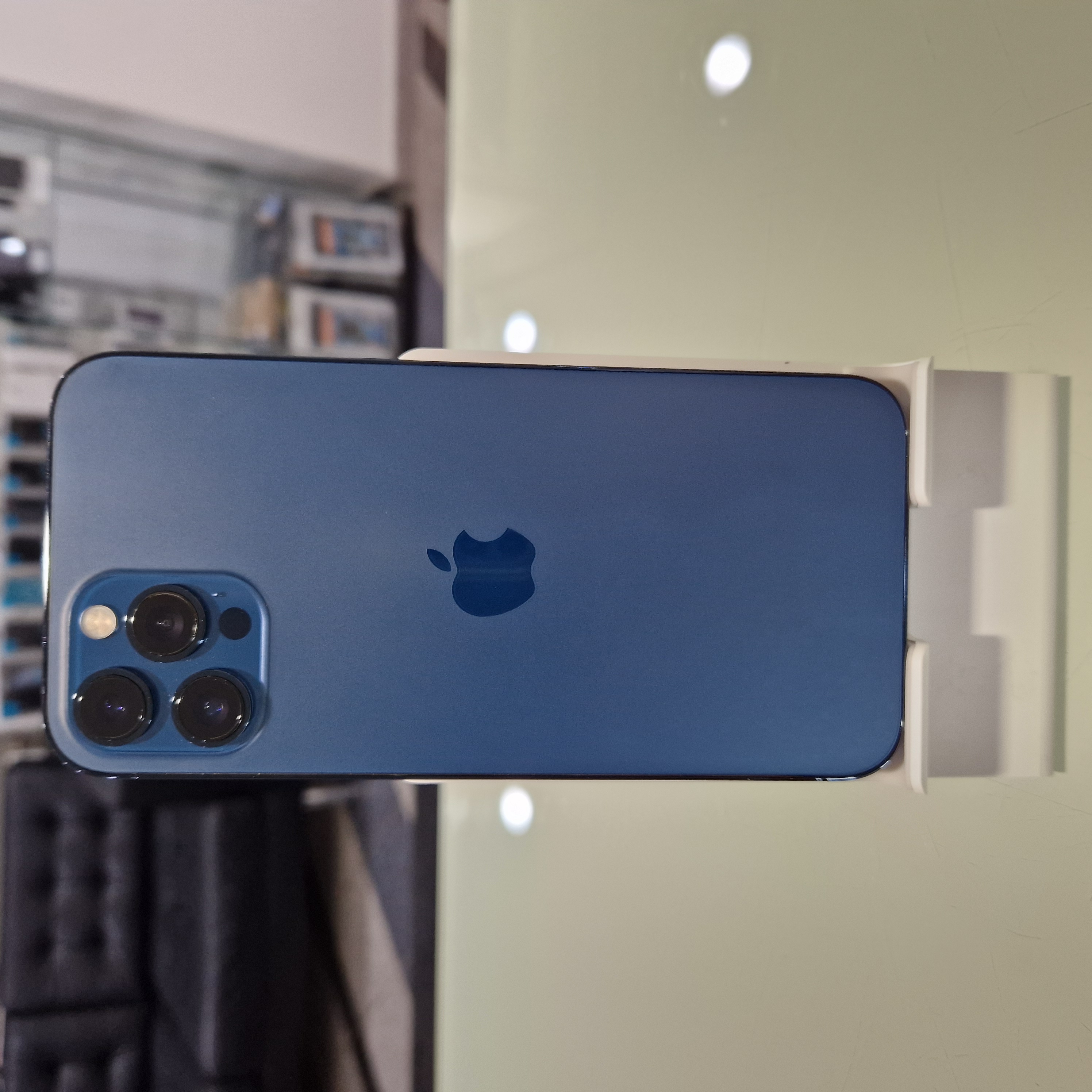 Apple iPhone 12 Pro Max - 128 GB - Kék (153)