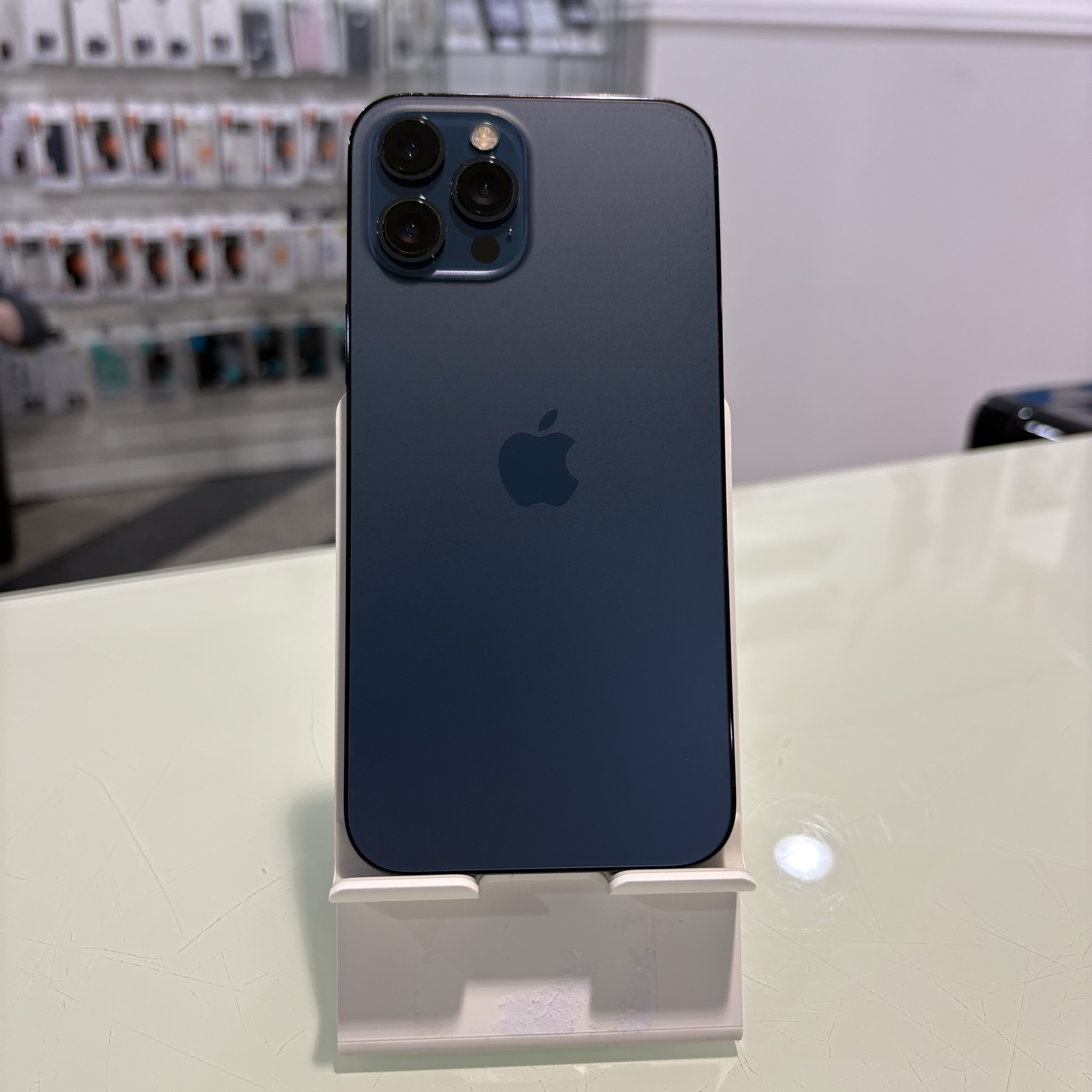 Apple iPhone 12 Pro Max - 256 GB - kék (245)