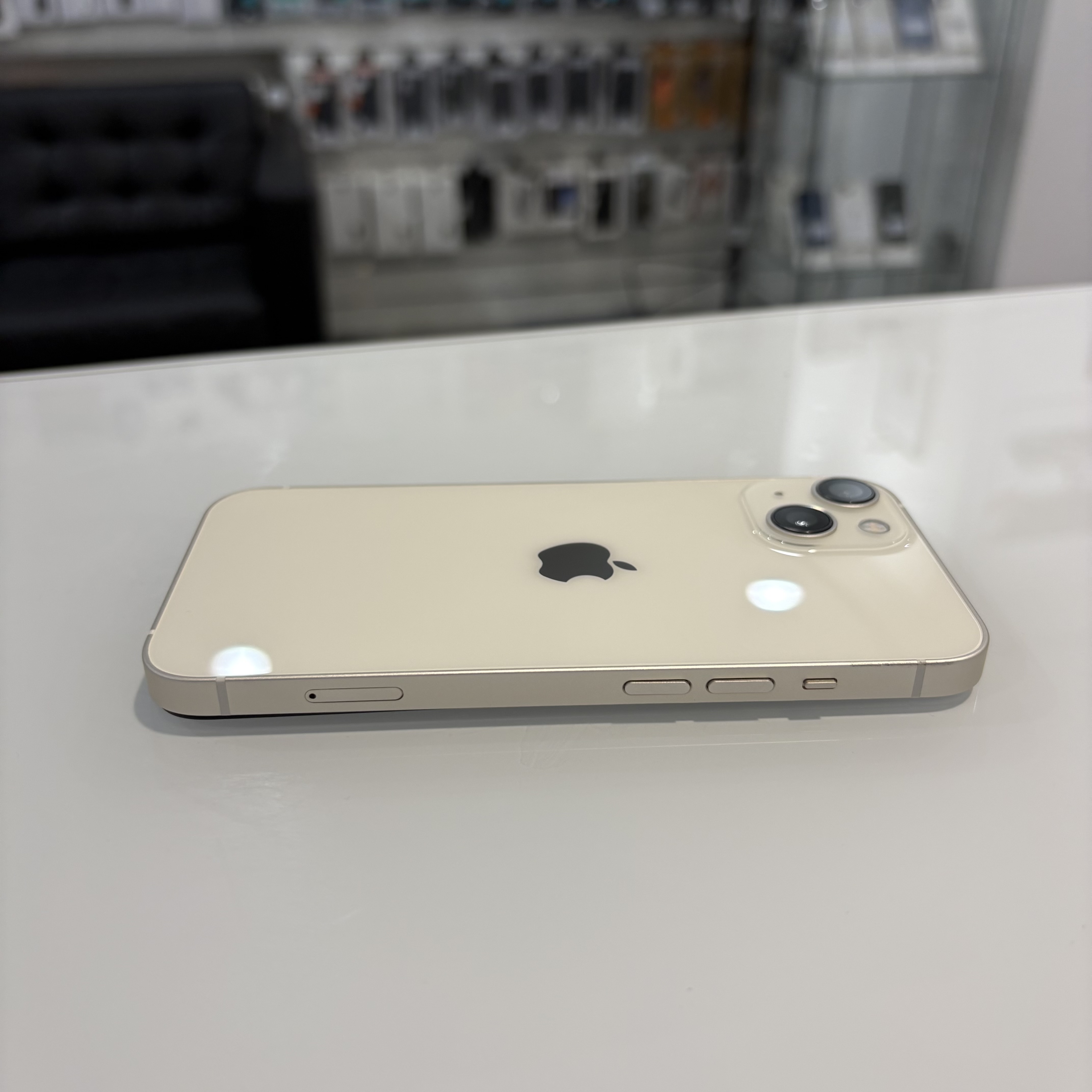 Apple iPhone 13 - 128 GB - fekete (481)