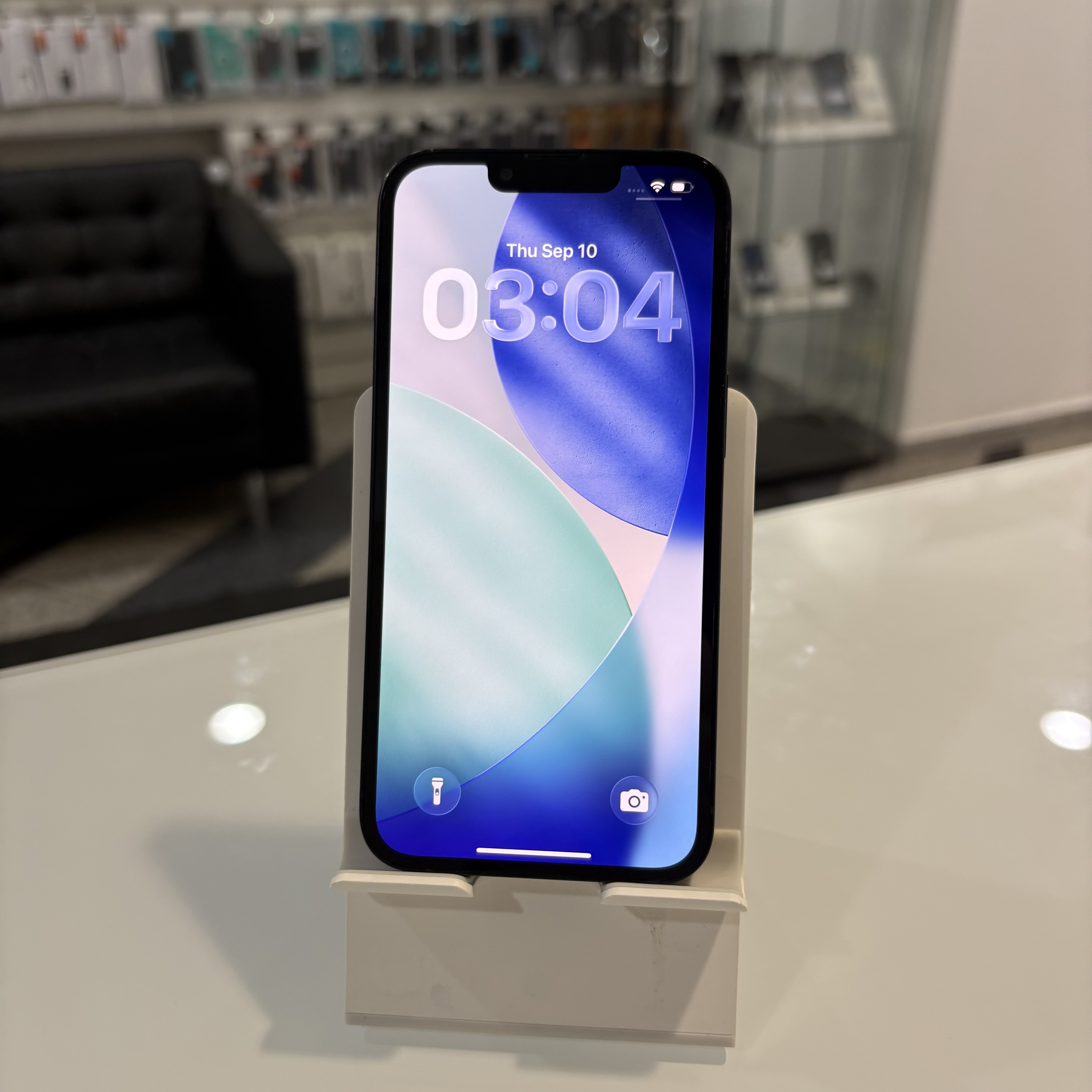 Apple iPhone 13 - 128 GB - fekete (484)