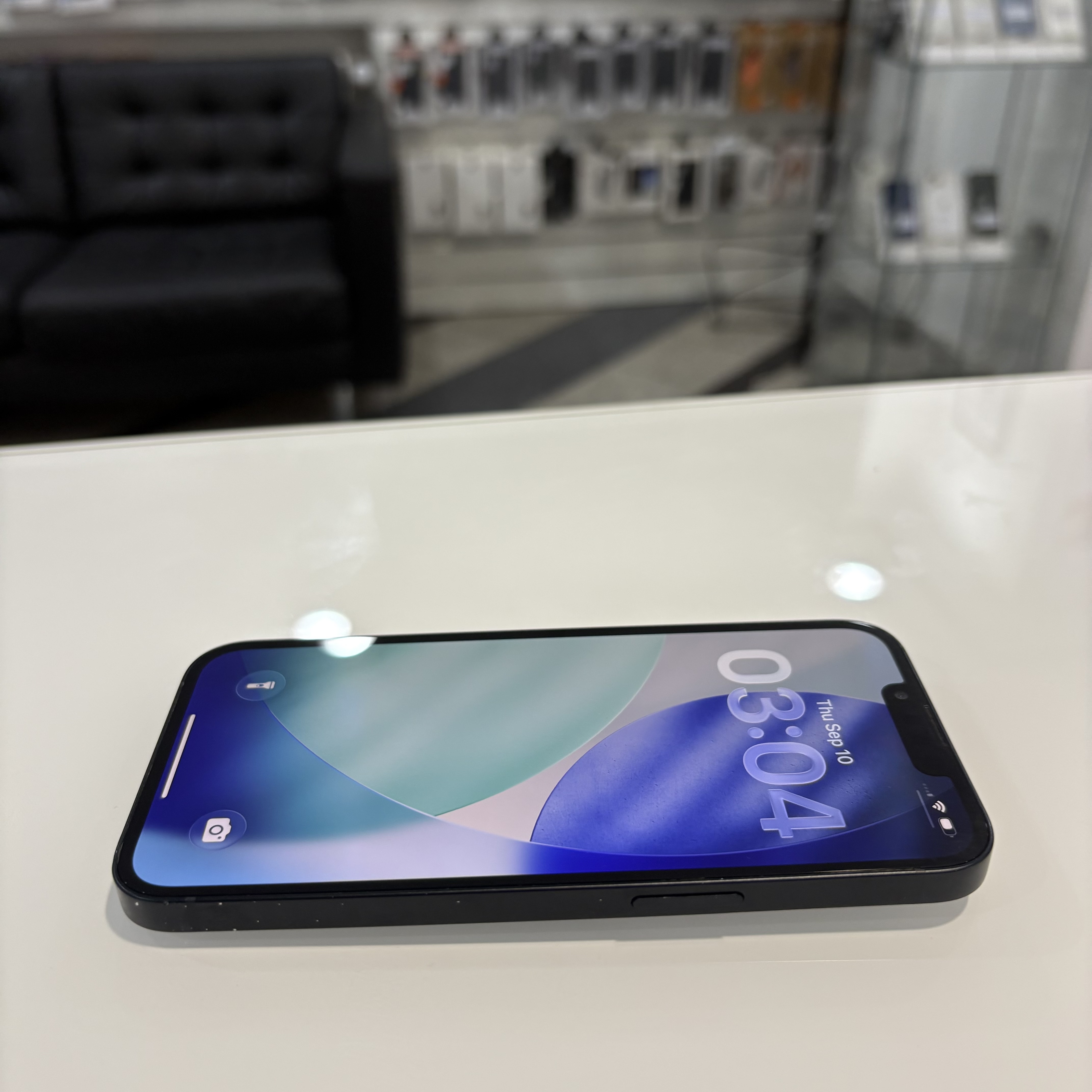 Apple iPhone 13 - 128 GB - fekete (484)
