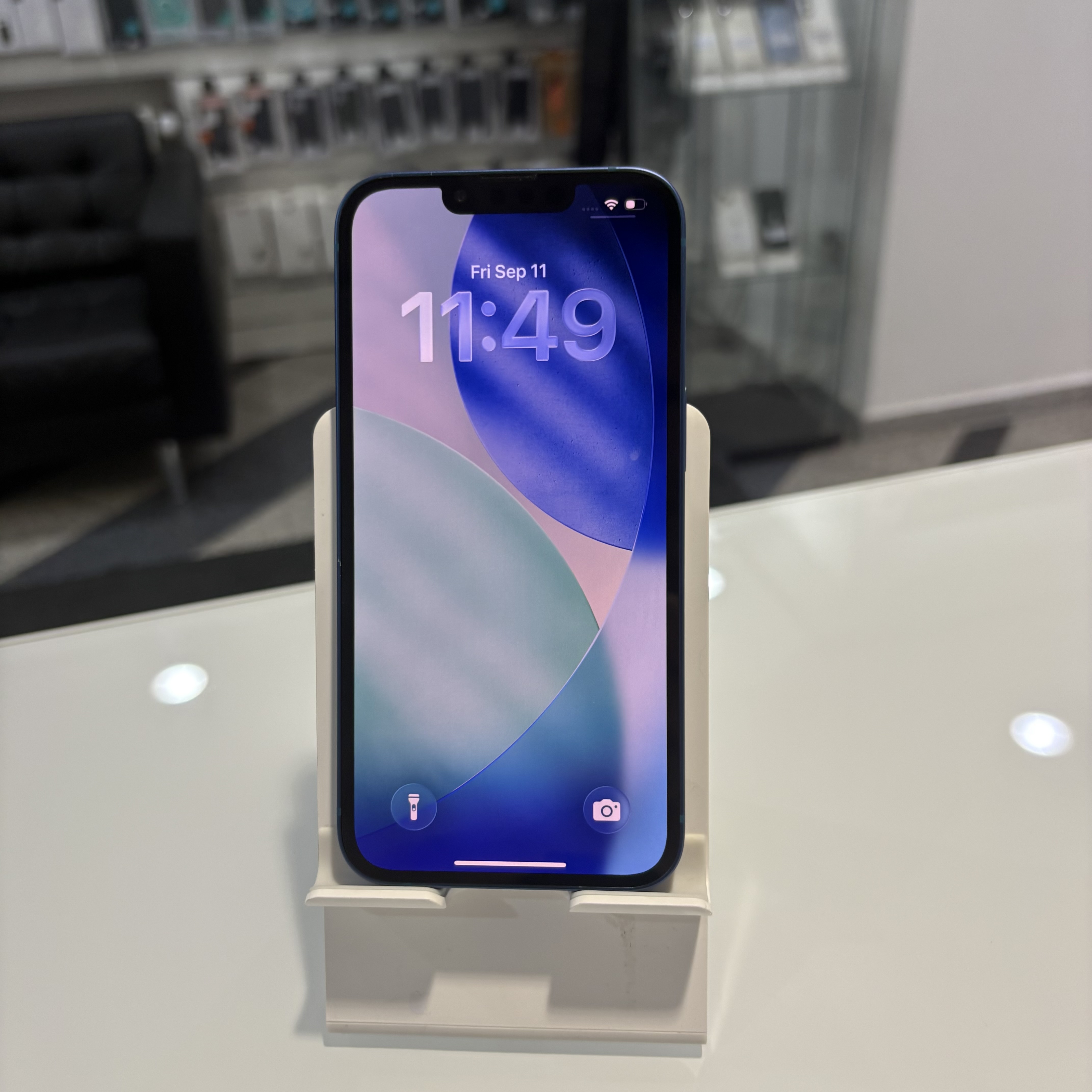Apple iPhone 13 - 128 GB - kék (479)