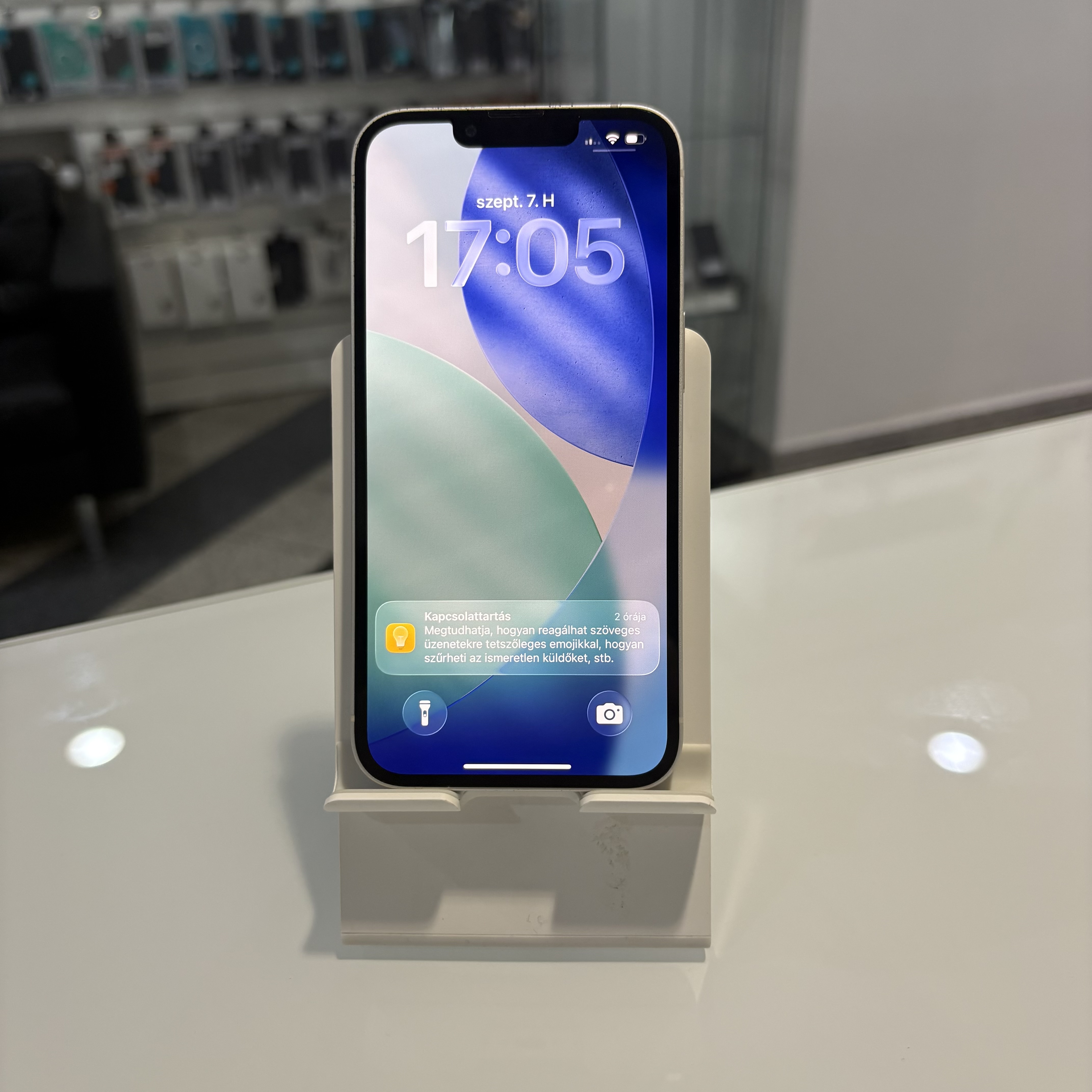 Apple iPhone 13 - 256 GB - fehér (464)