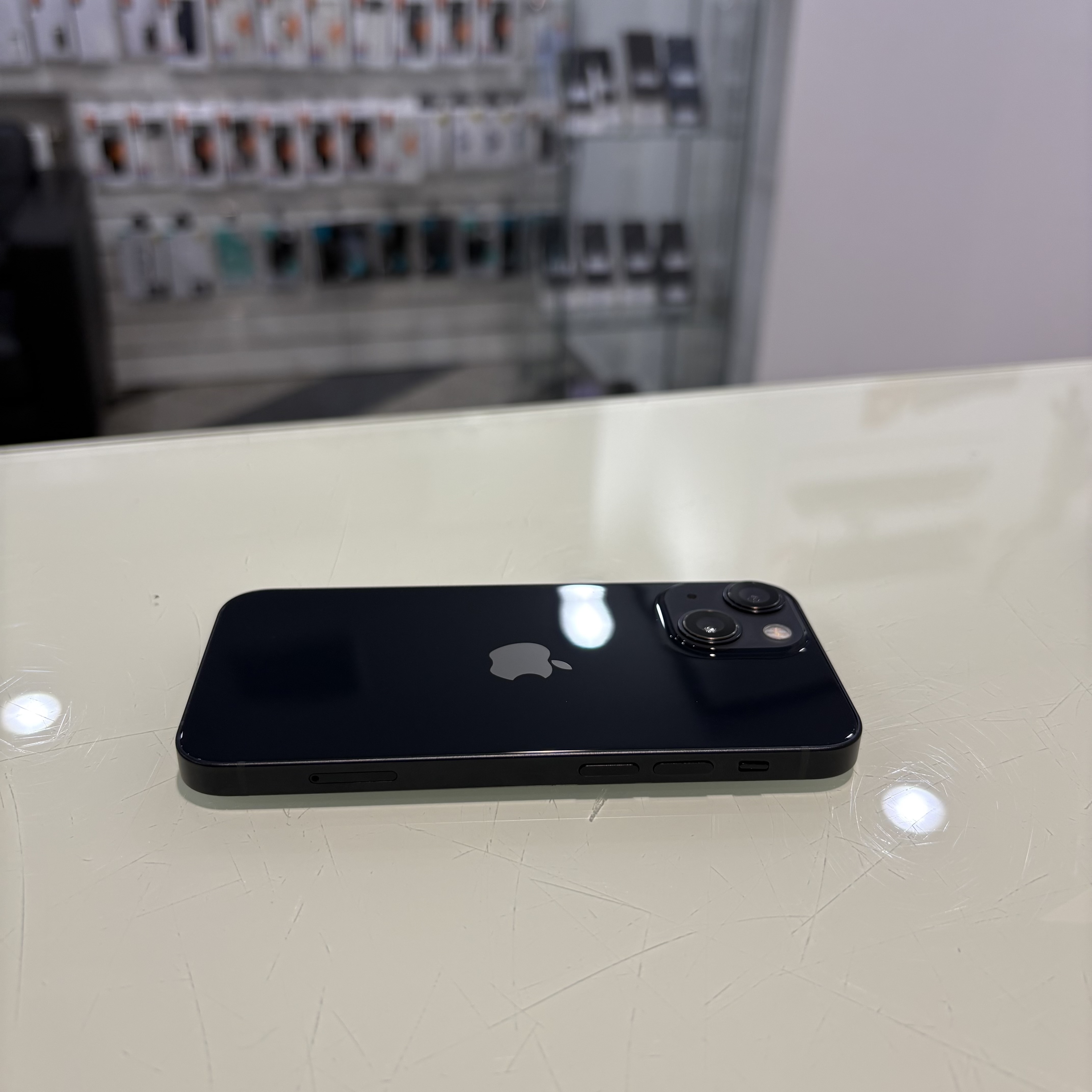 Apple iPhone 13 Mini - 128 GB - fekete (261)