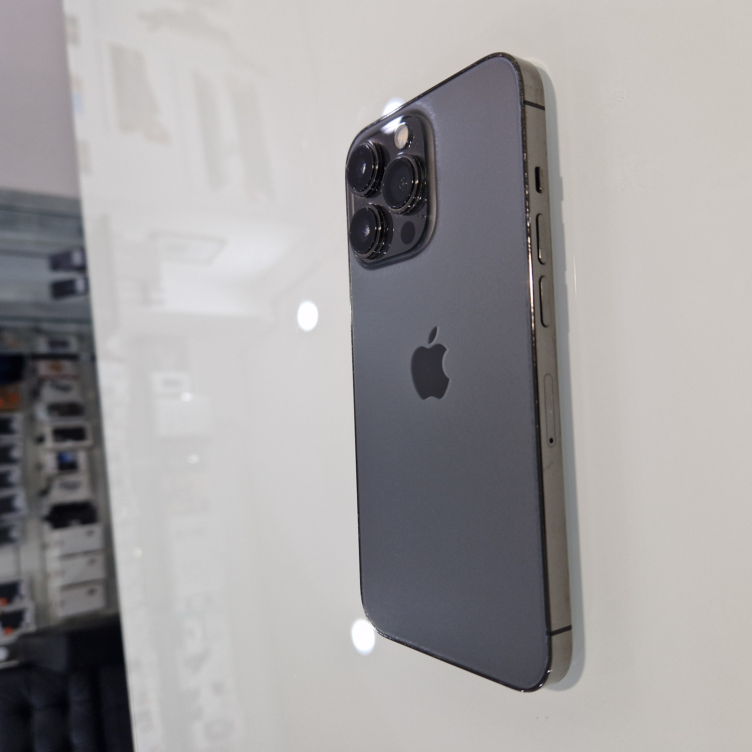 Apple iPhone 13 Pro - 128 GB - fekete (495)