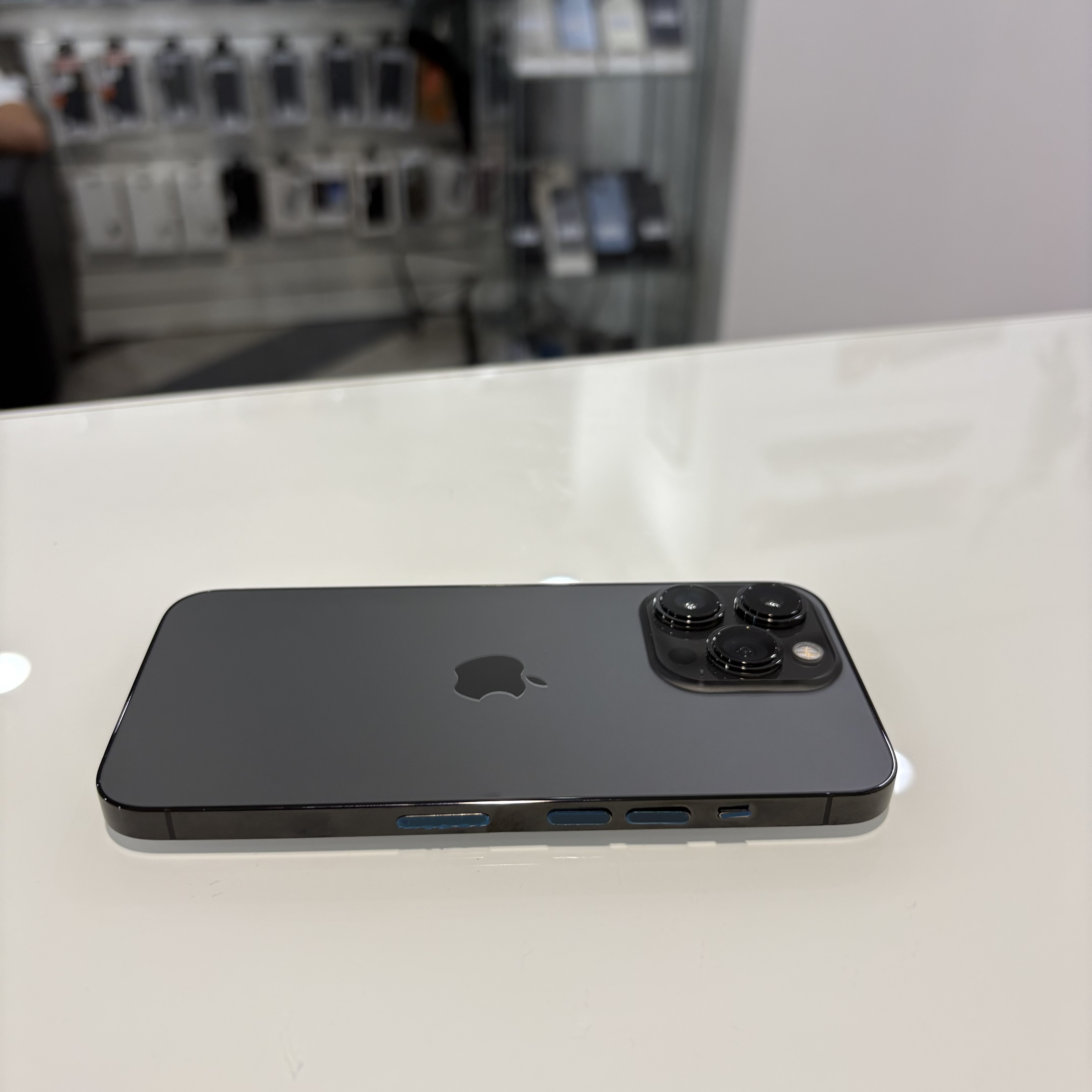 Apple iPhone 13 Pro - 128 GB - Grafit szürke (522)