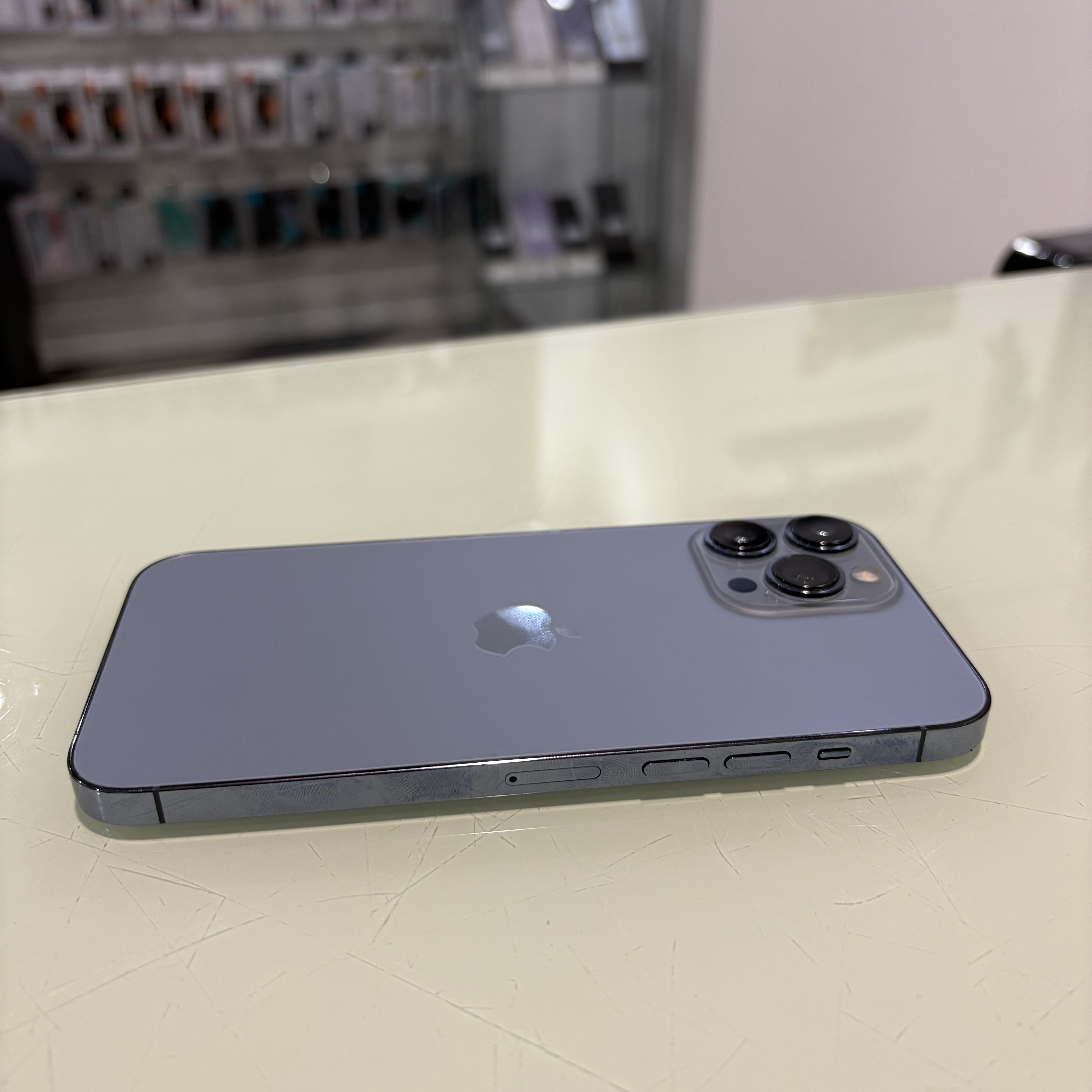 Apple iPhone 13 Pro Max - 128 GB - kék (322)