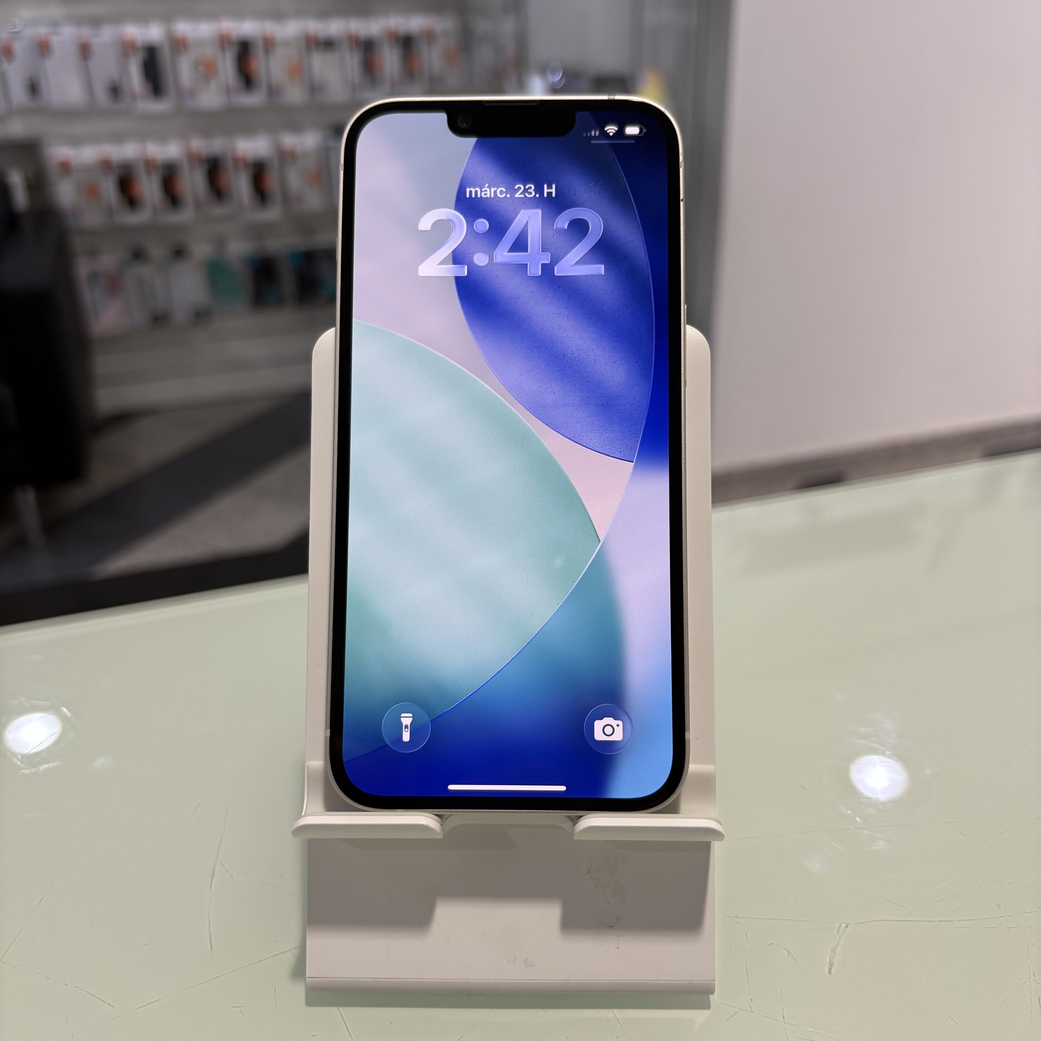 Apple iPhone 14 - 128 GB - fehér (308)