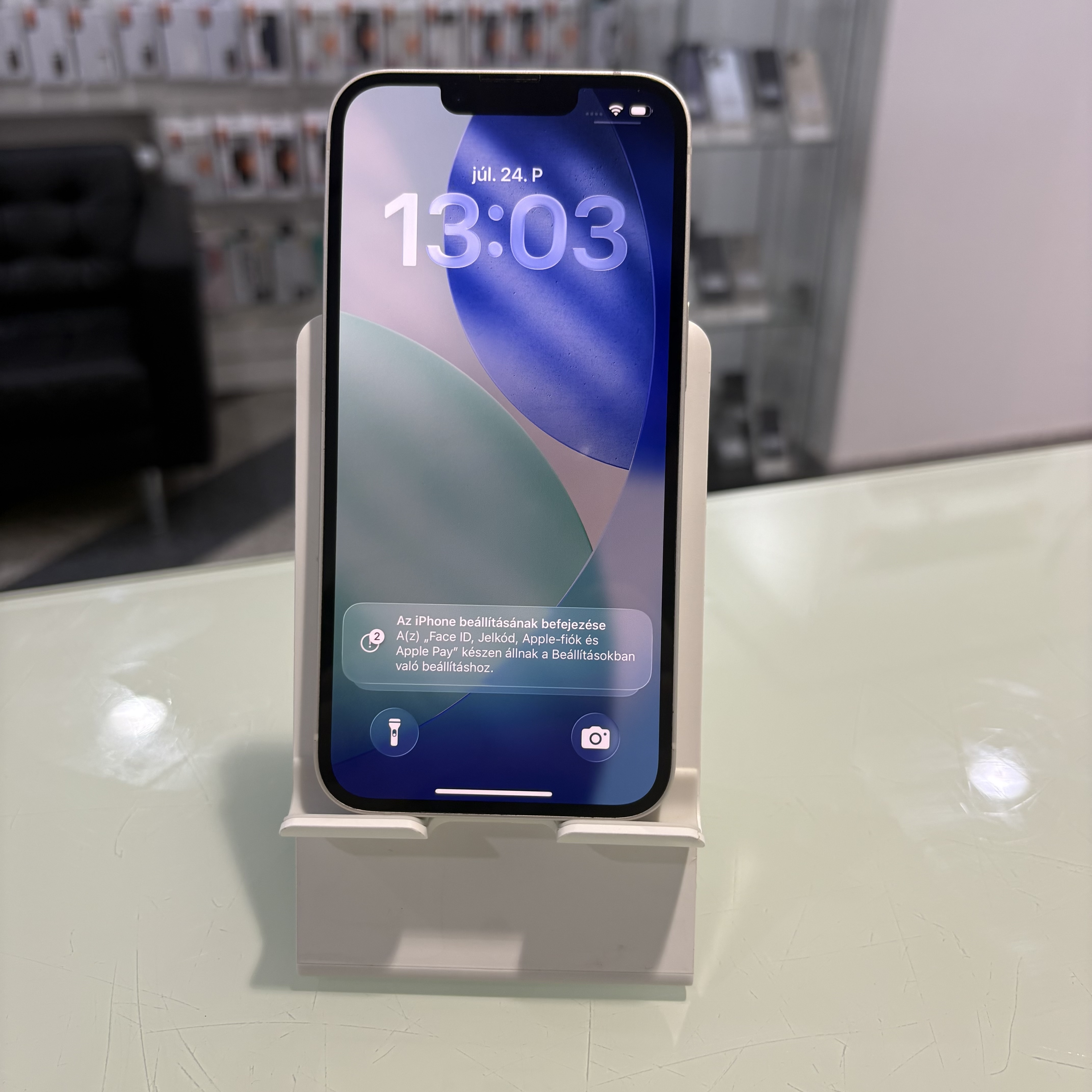Apple iPhone 14 - 128 GB - fehér (432)