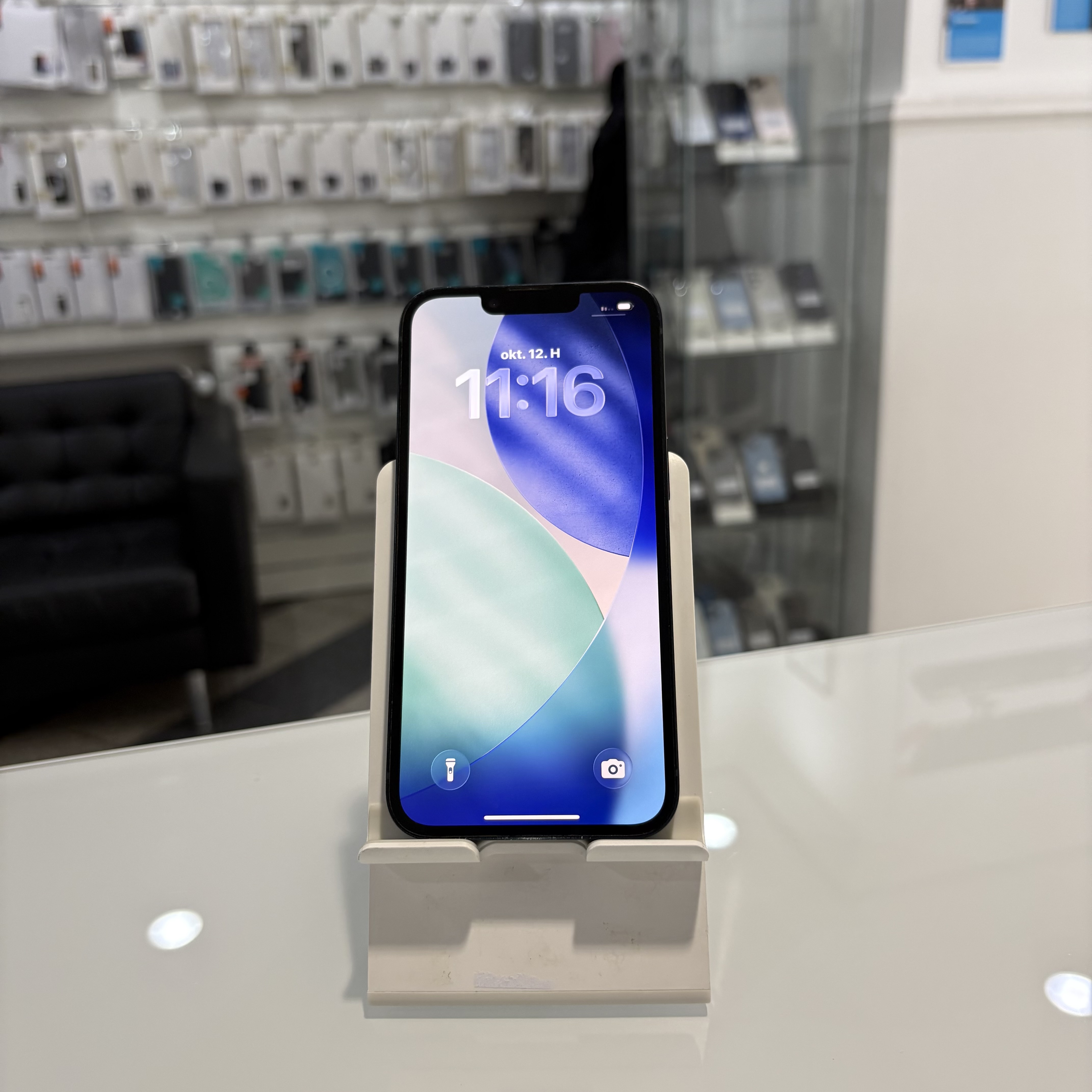 Apple iPhone 14 - 128 GB - fekete (525)
