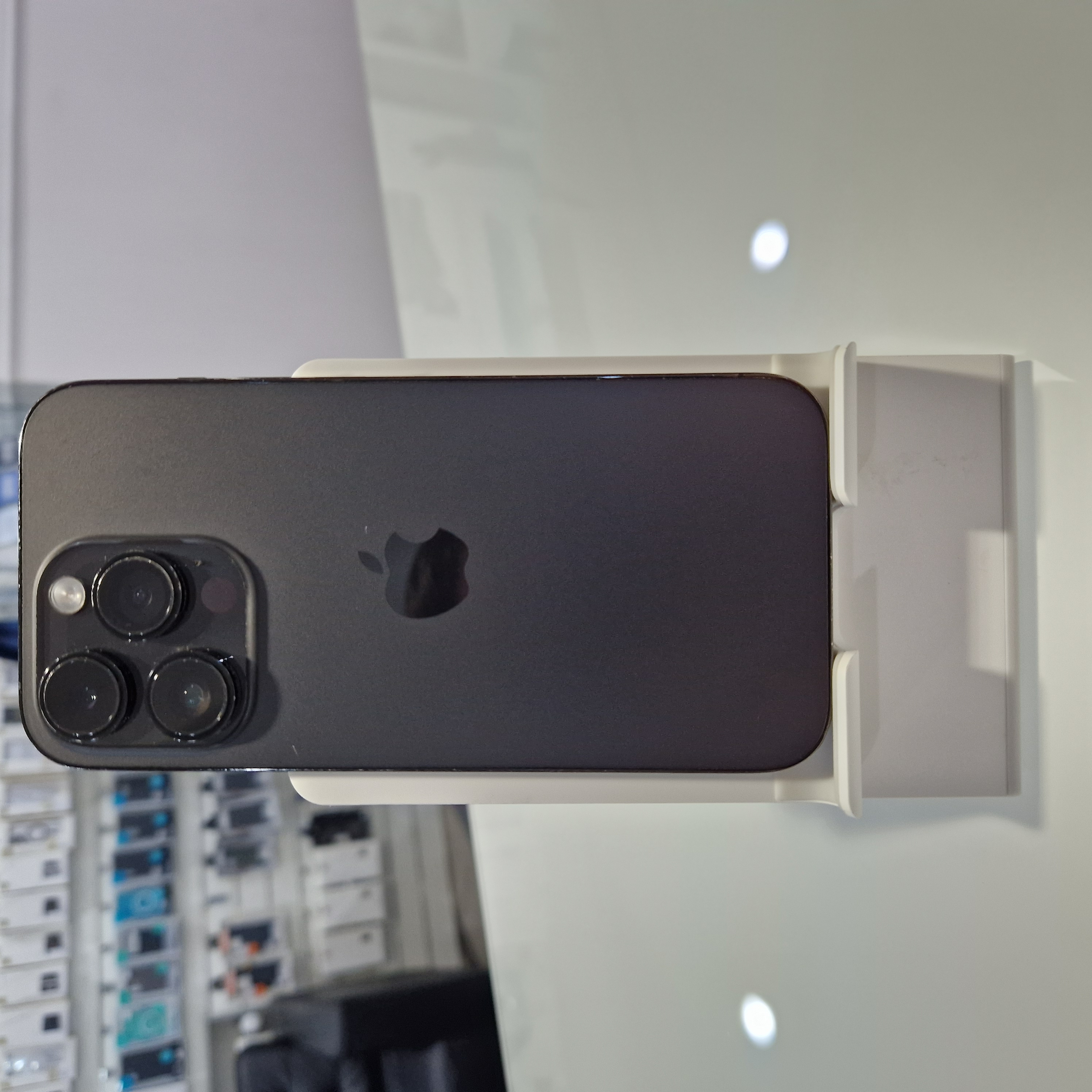 Apple iPhone 14 Pro - 256 GB - fekete (501)