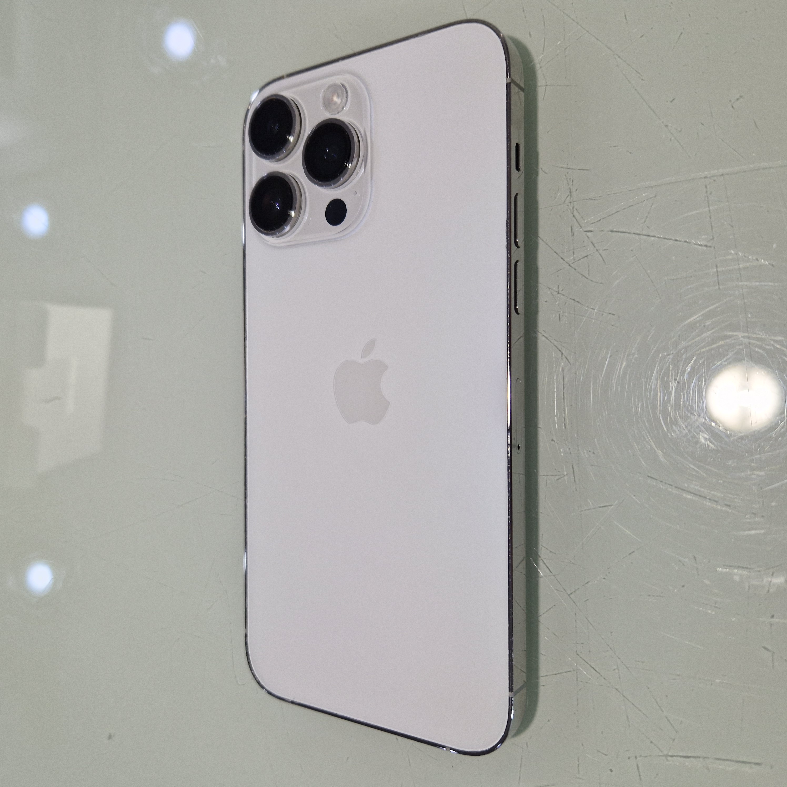 Apple iPhone 14 Pro Max - 128 GB - fehér  (154)