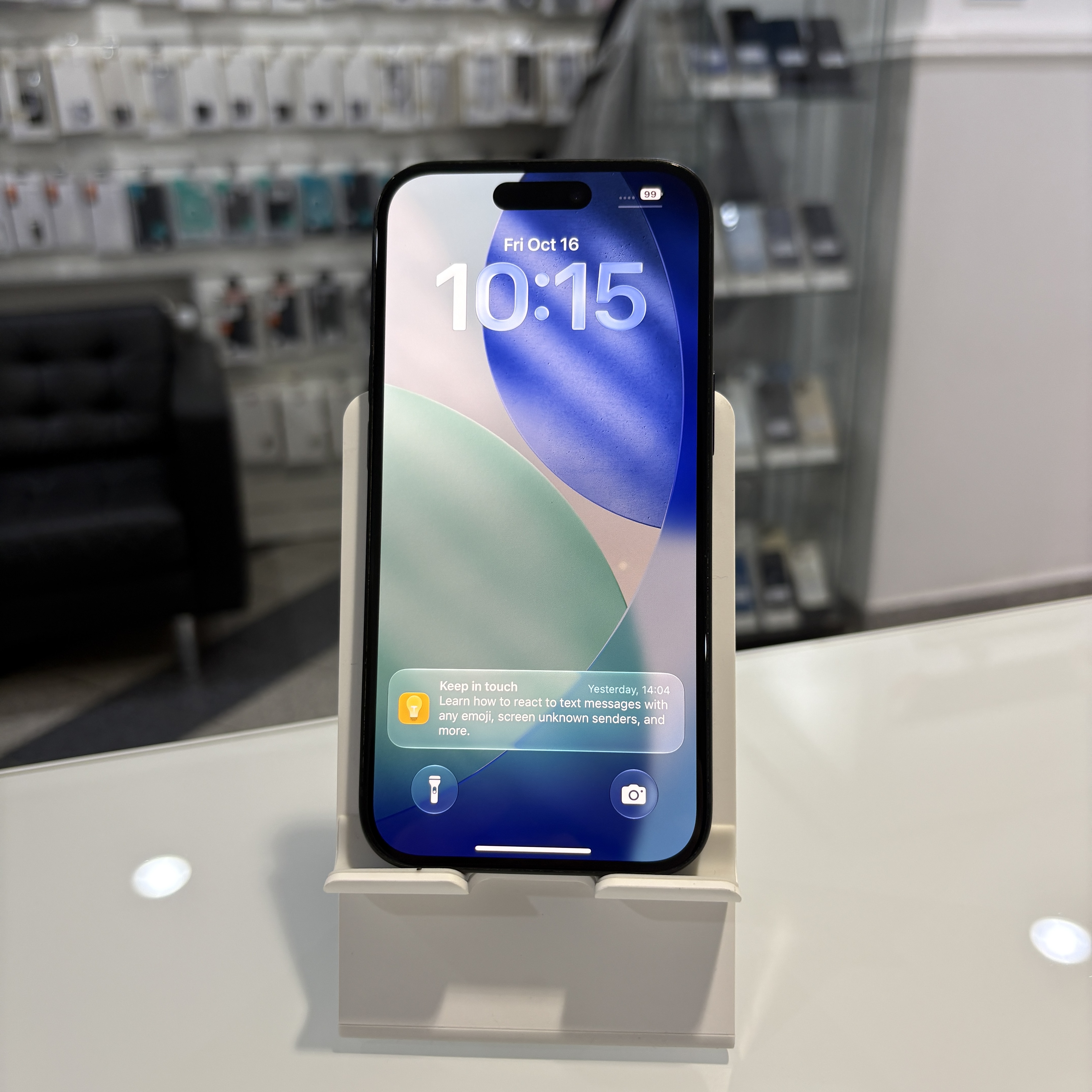 Apple iPhone 15 - 128 GB - fekete (540)