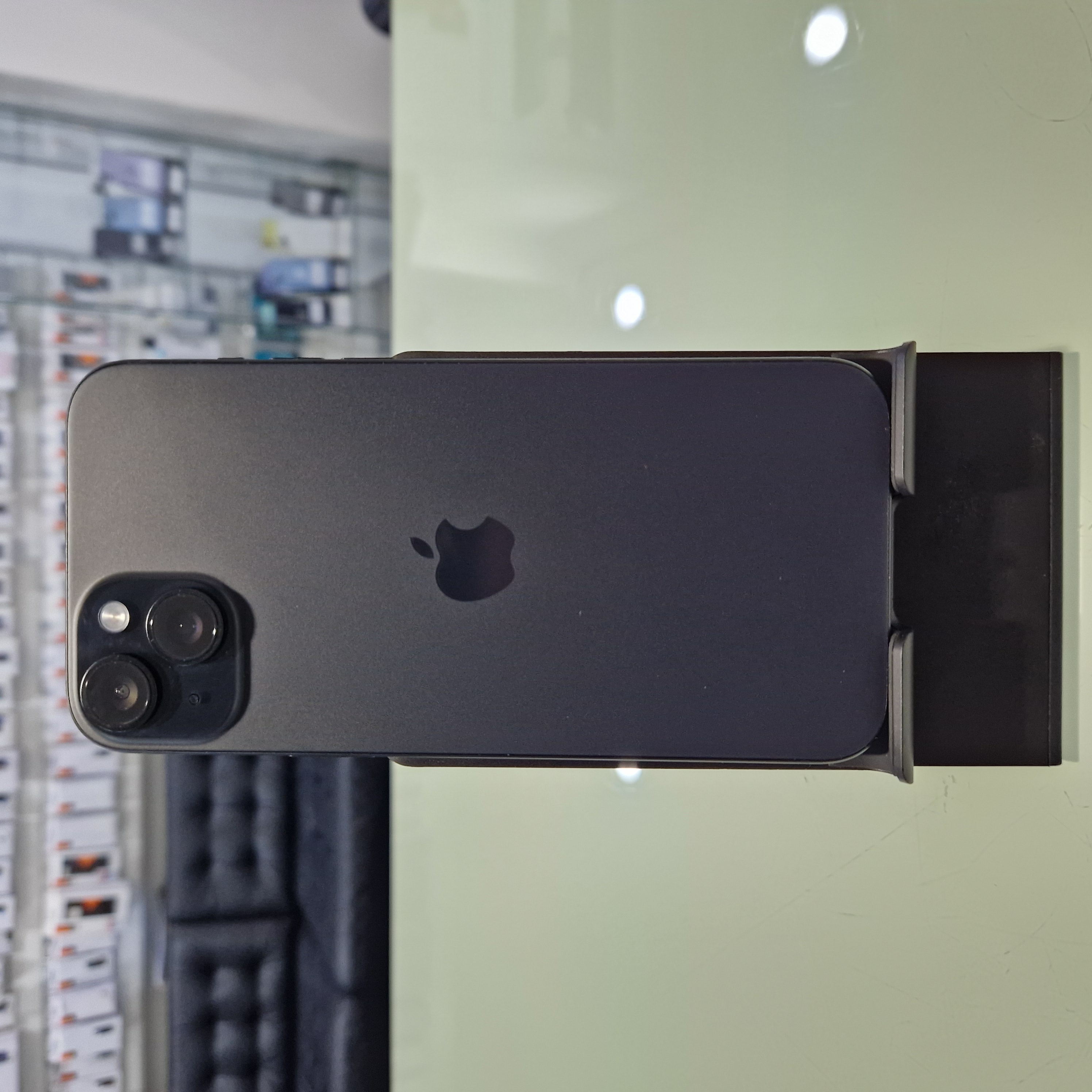 Apple iPhone 15 Plus - 128 GB - fekete  (125)