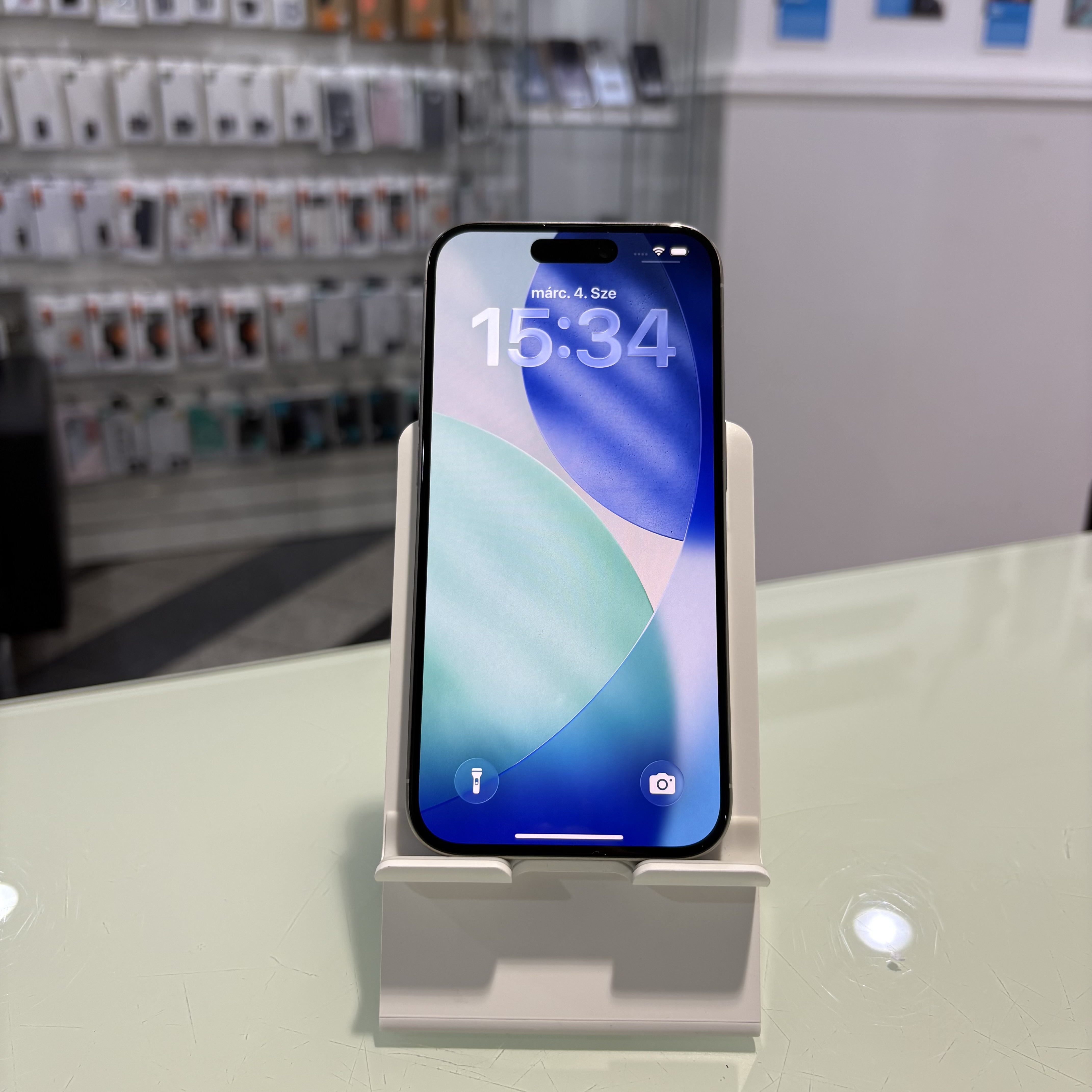 Apple iPhone 15 Pro - 128 GB - fehér (294)