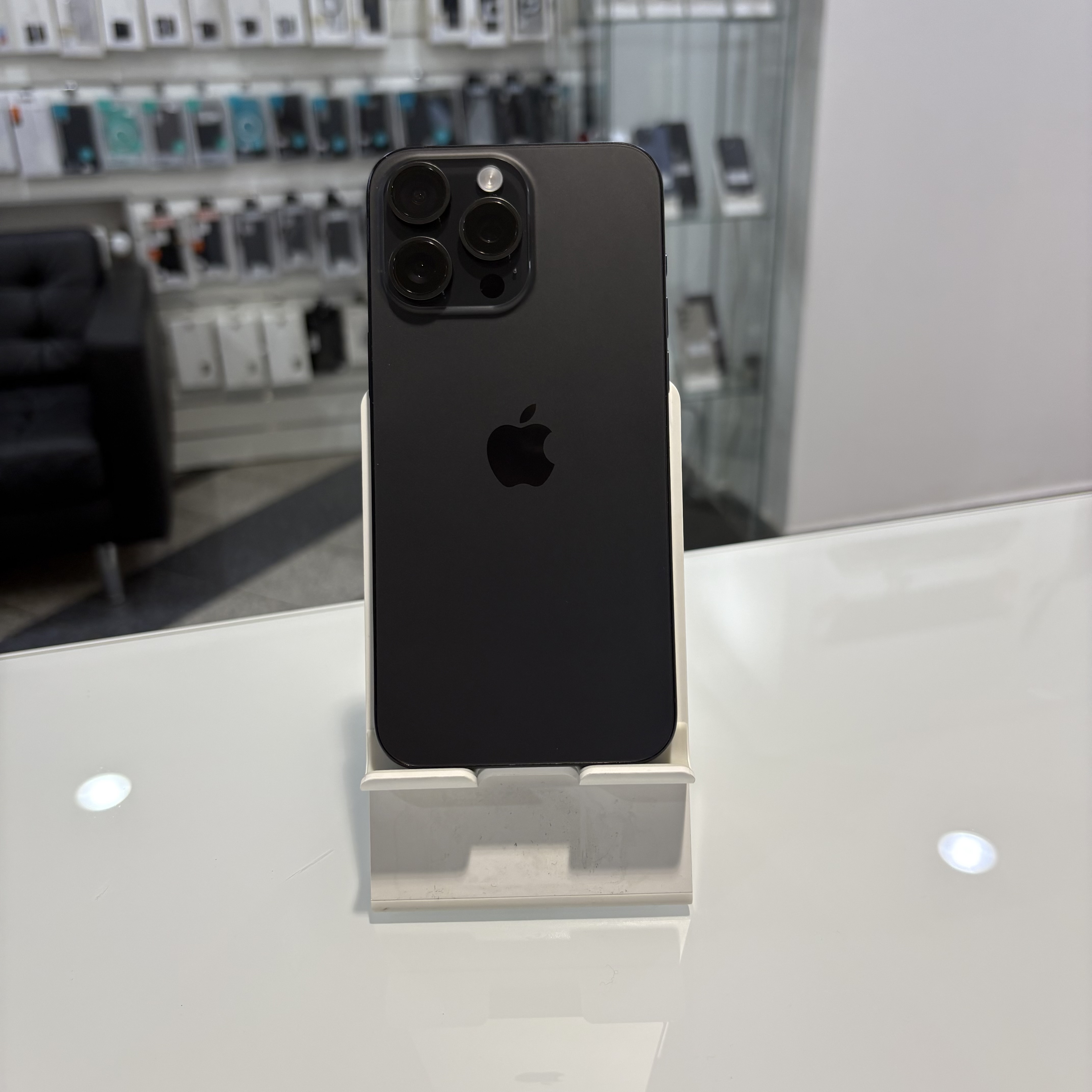 Apple iPhone 15 Pro Max - 512 GB - fekete (455)