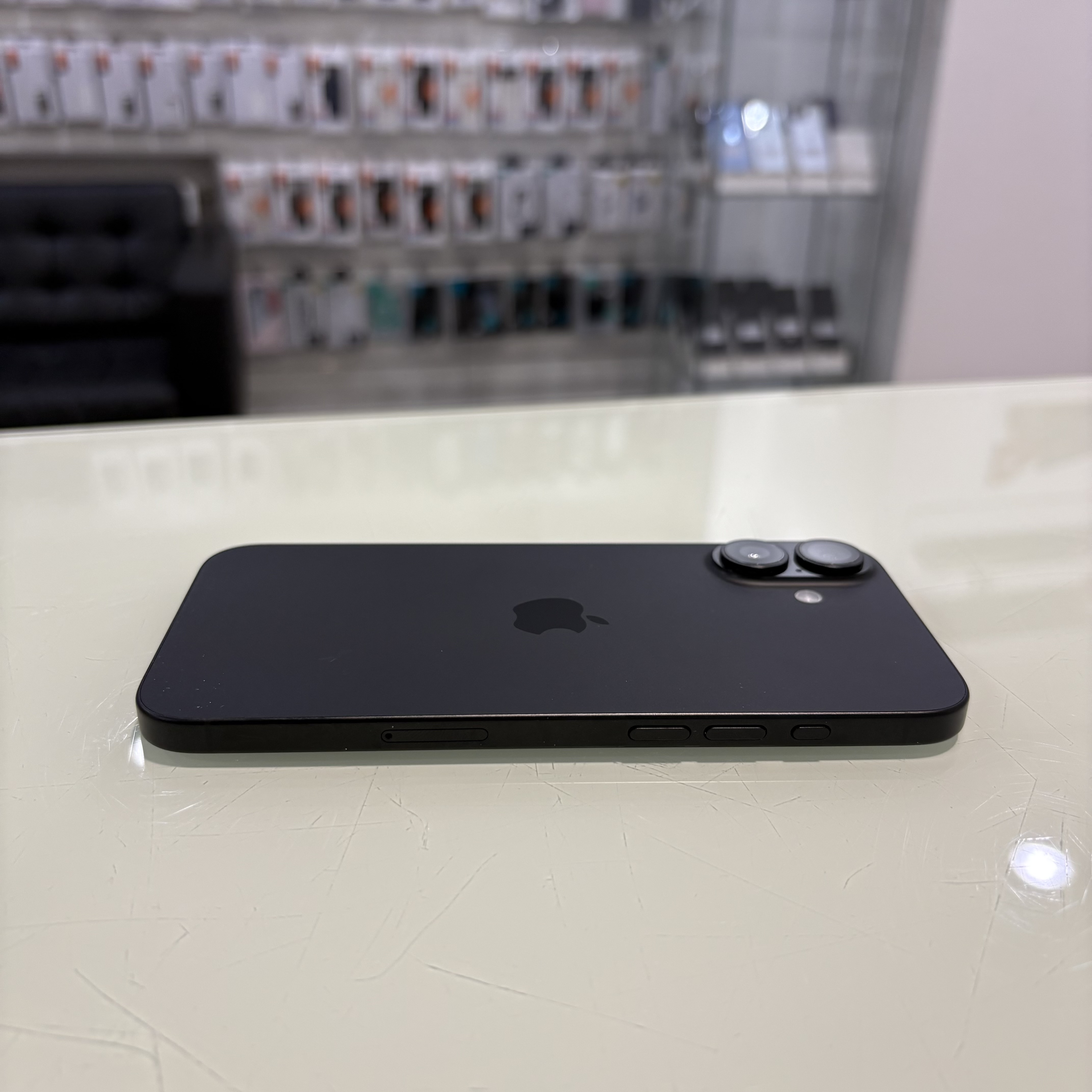 Apple iPhone 16 Plus - 256 GB - fekete (348)