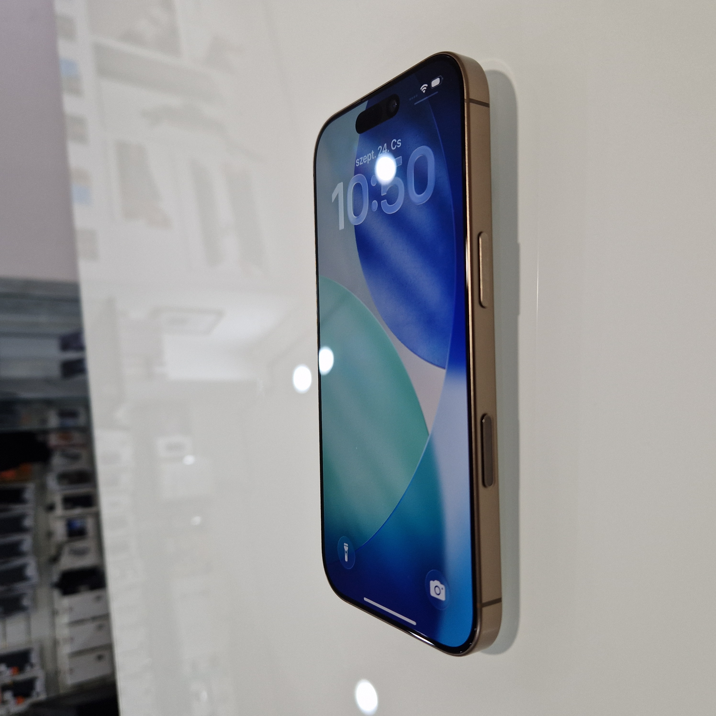 Apple iPhone 16 Pro - 256 GB - desert (488)