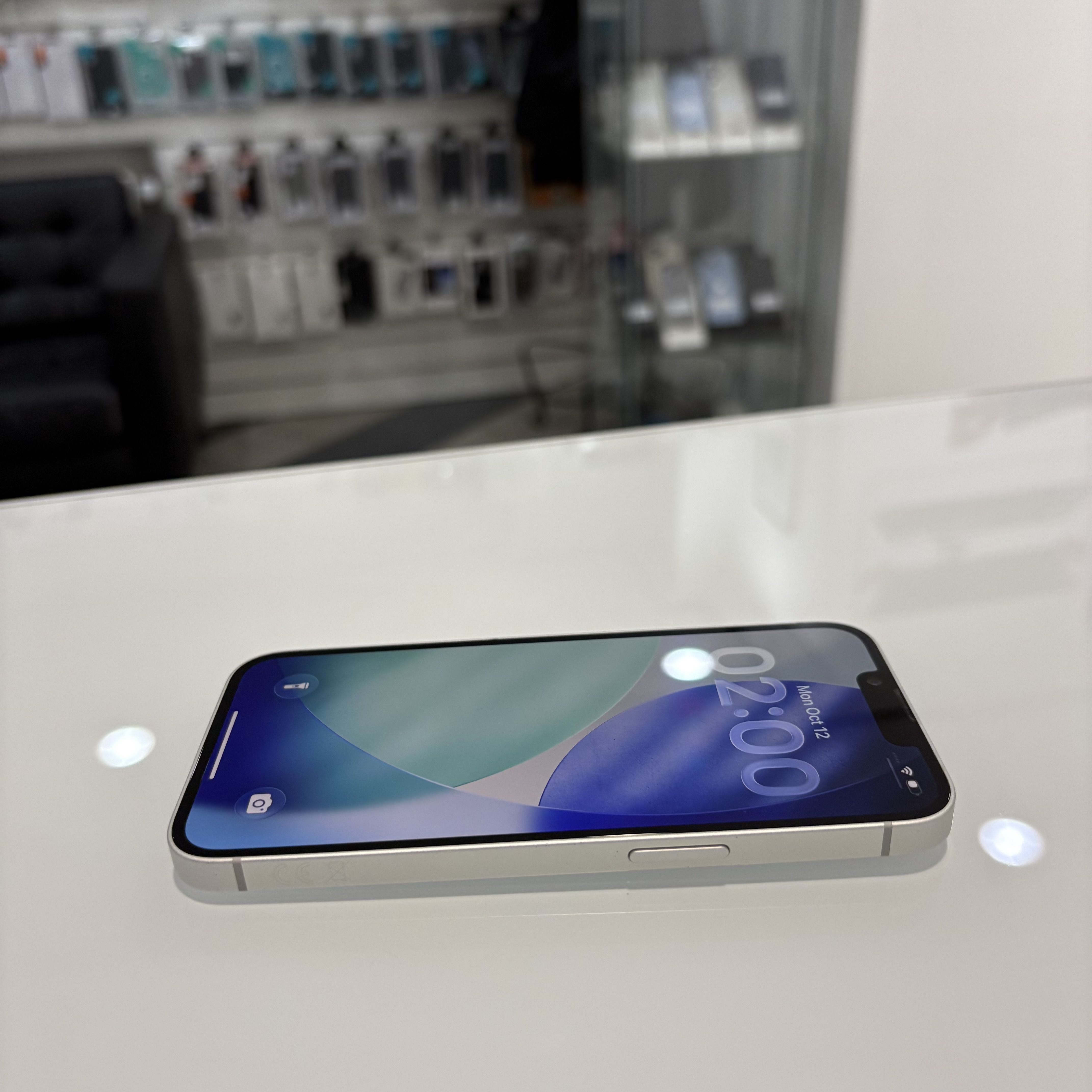 Apple iPhone 16e - 128 GB - fehér (528)