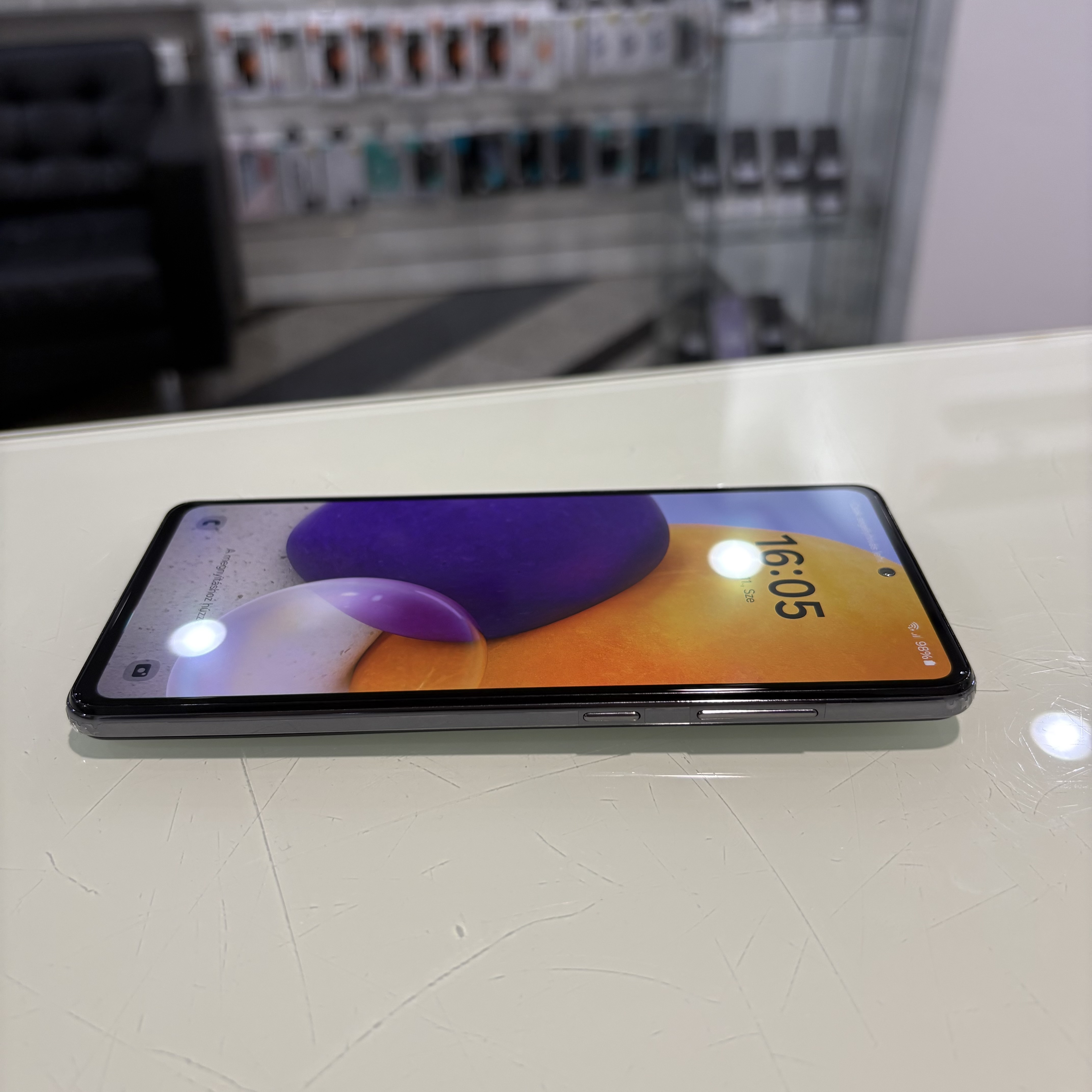 Samsung Galaxy A72 - 128 GB - fekete (264)