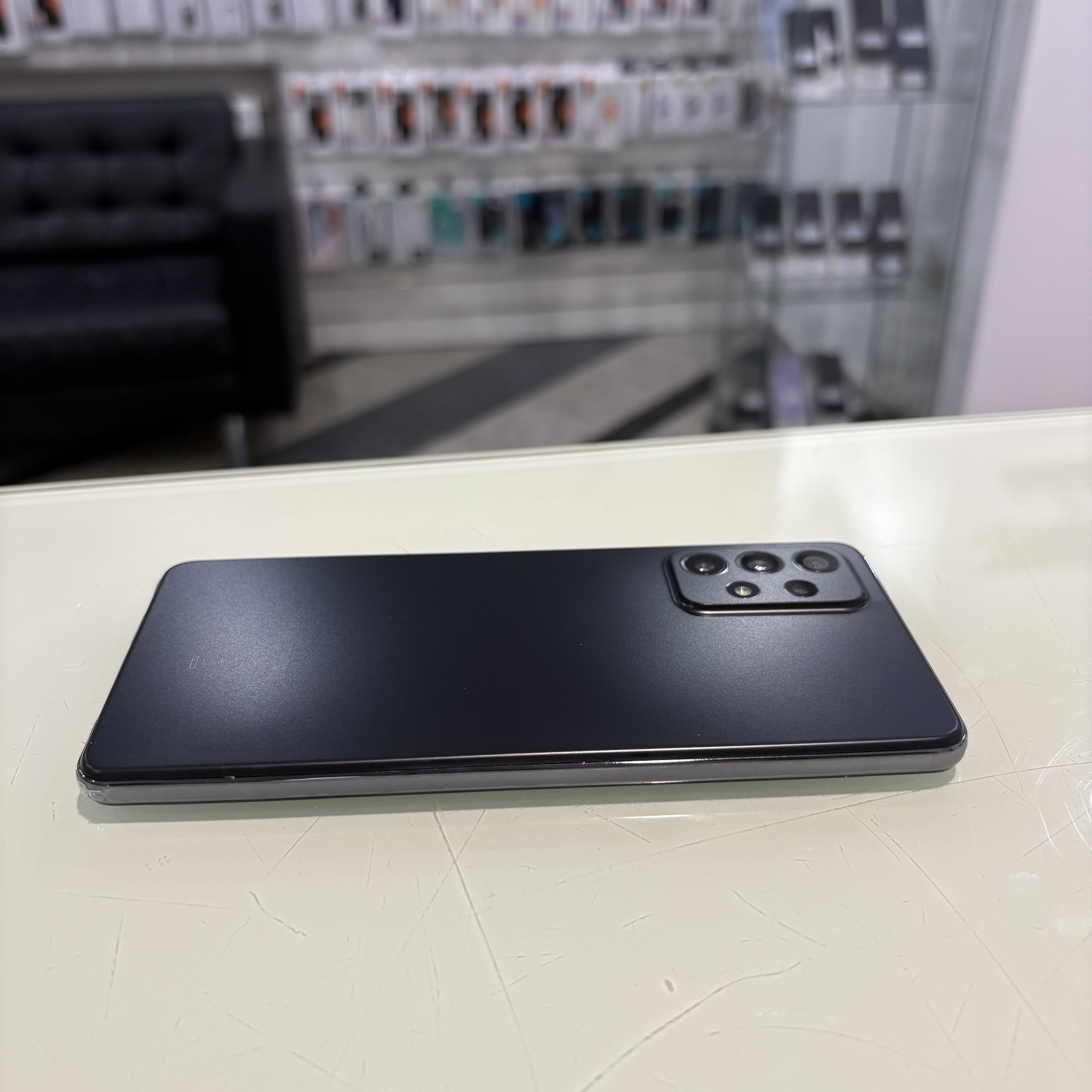 Samsung Galaxy A72 - 128 GB - fekete (264)