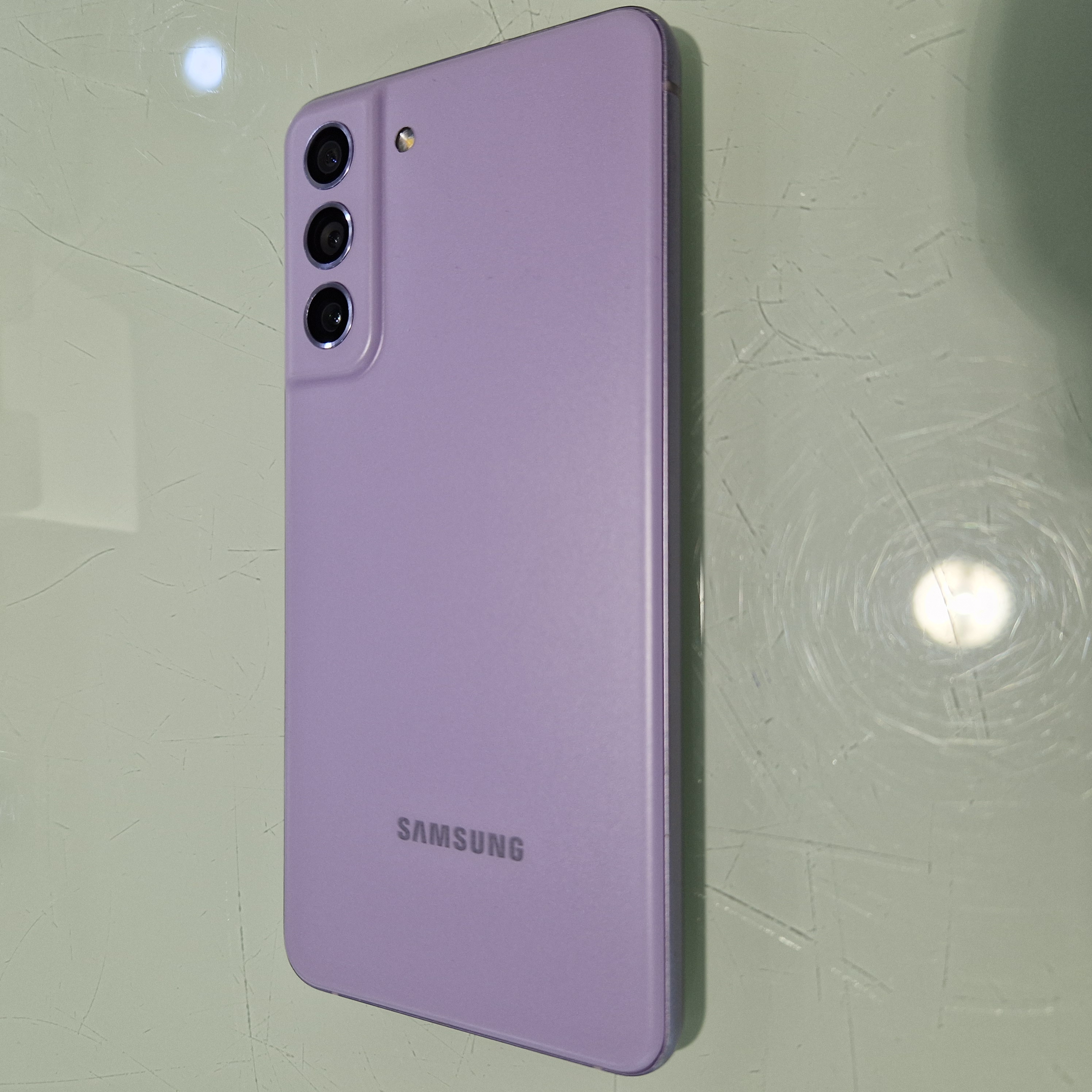 Samsung Galaxy S21 FE - 128 GB - purple (210)