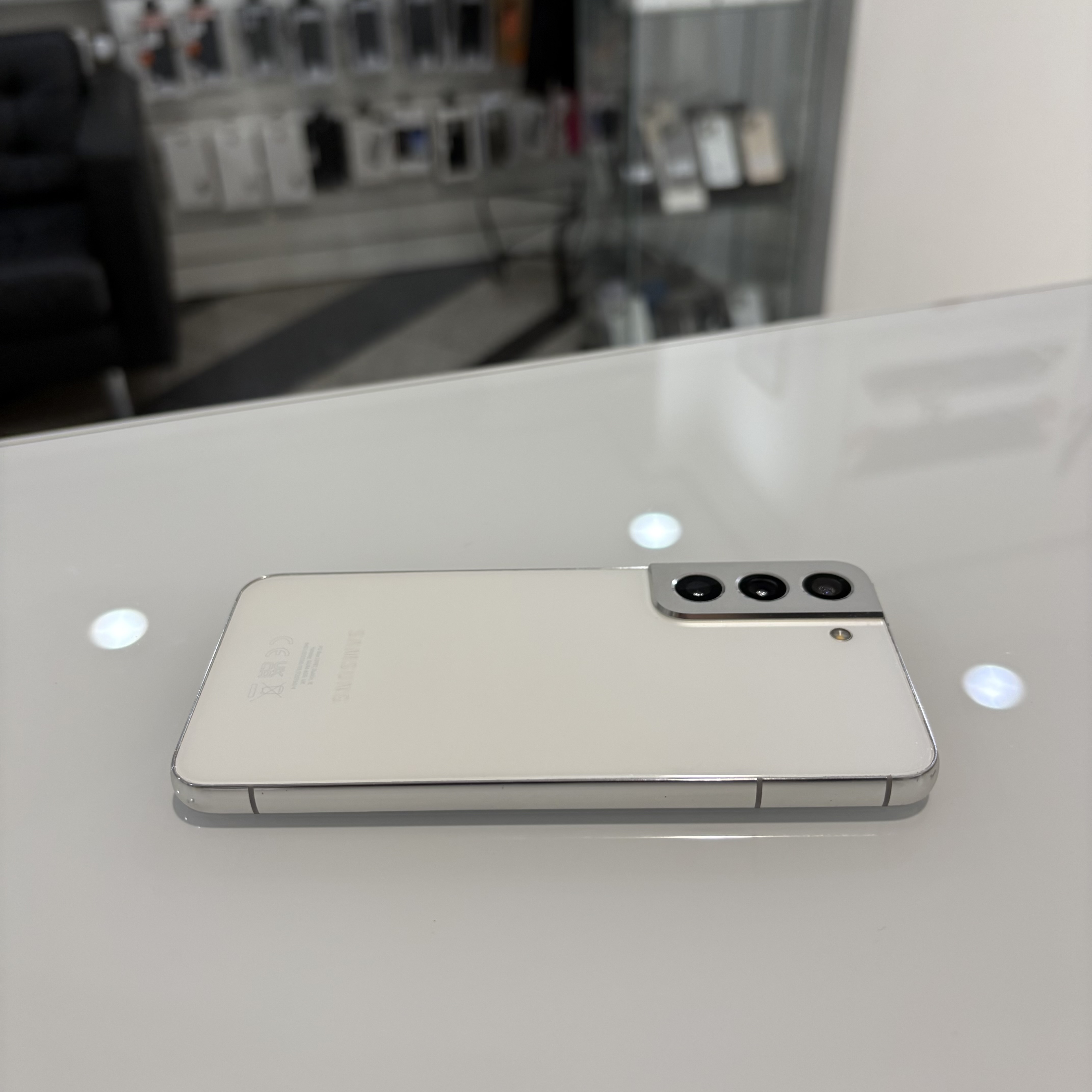 Samsung Galaxy S22 - 128 GB - fehér (514)