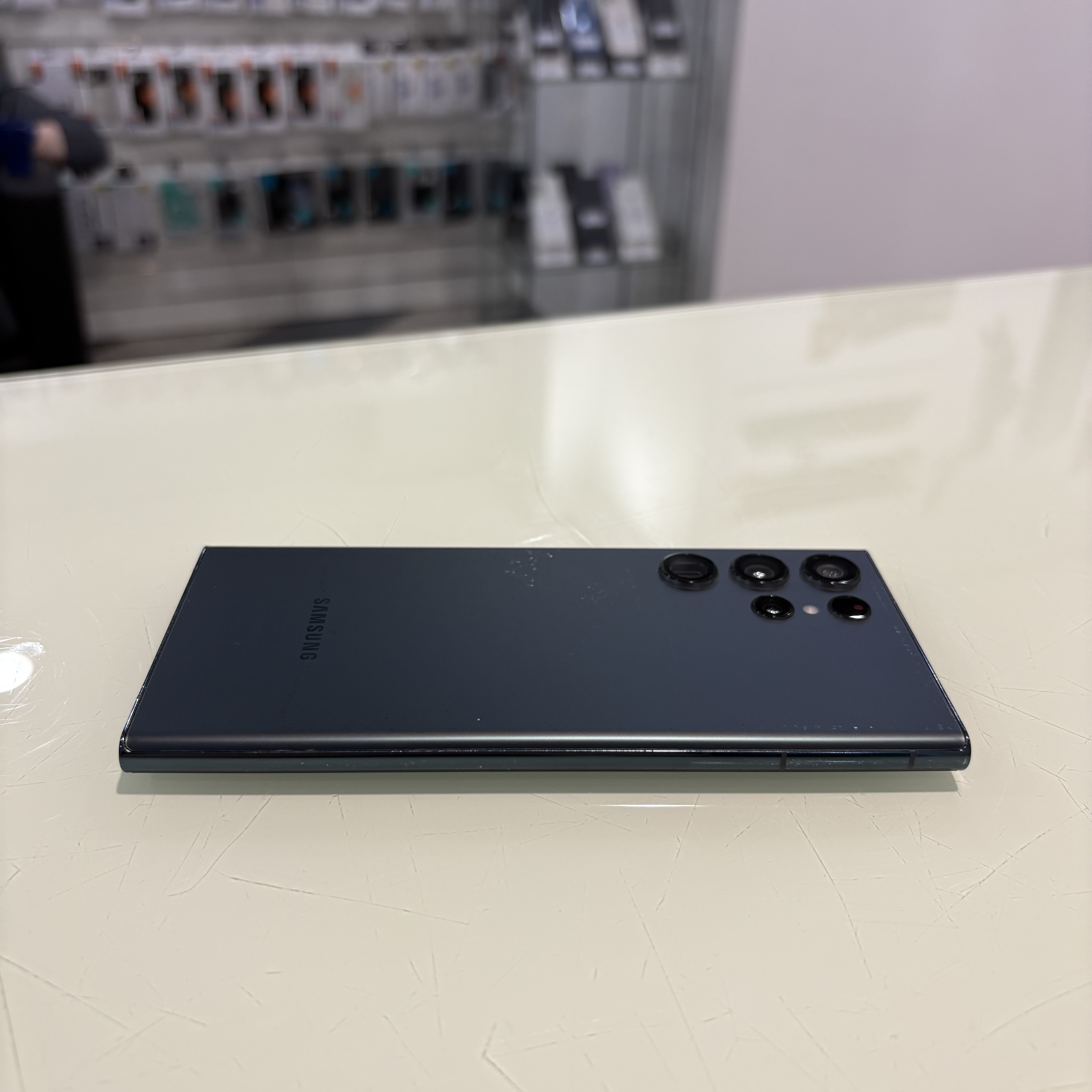 Samsung Galaxy S22 Ultra - 128 GB - zöld (244)