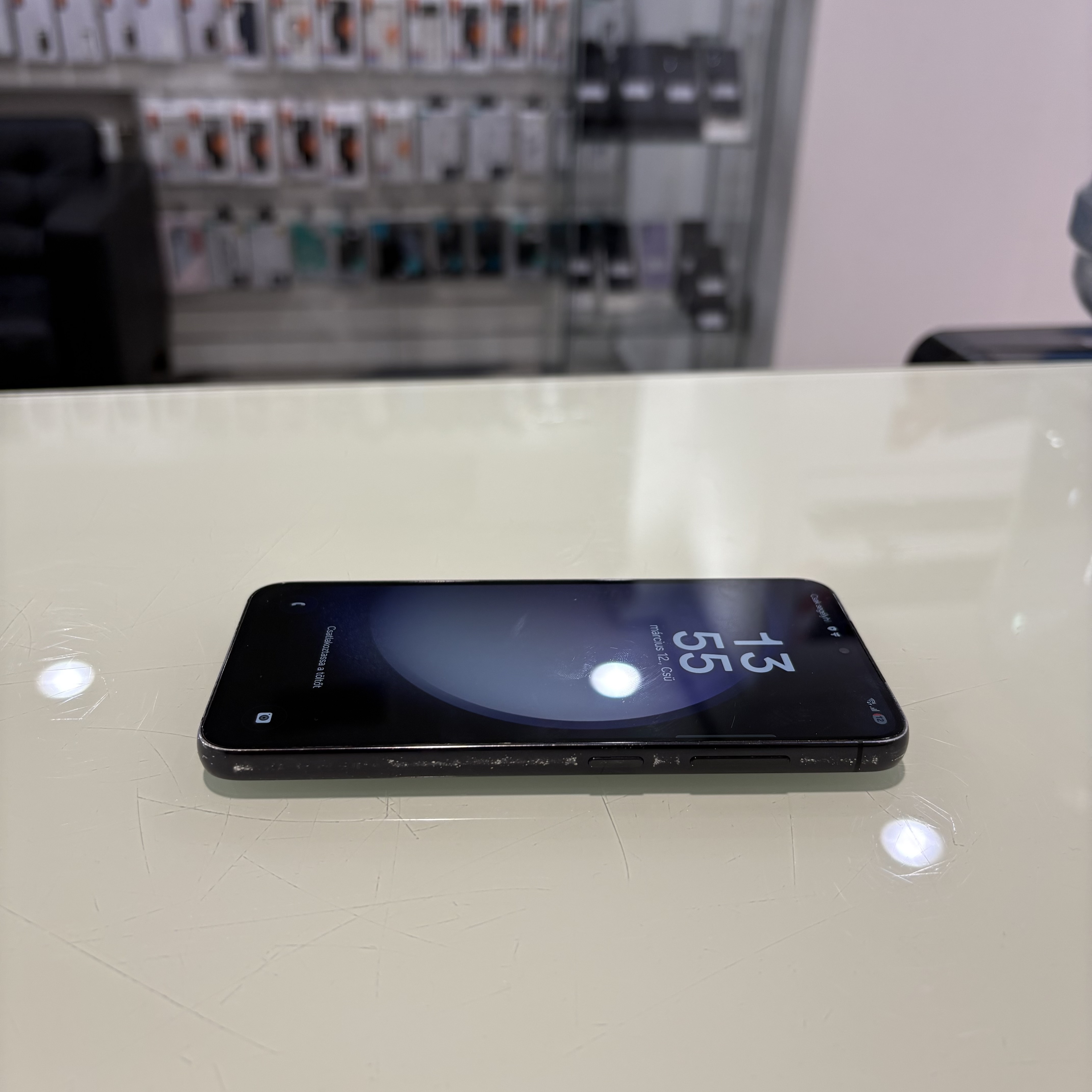 Samsung Galaxy S23 - 128 GB - fekete (275)