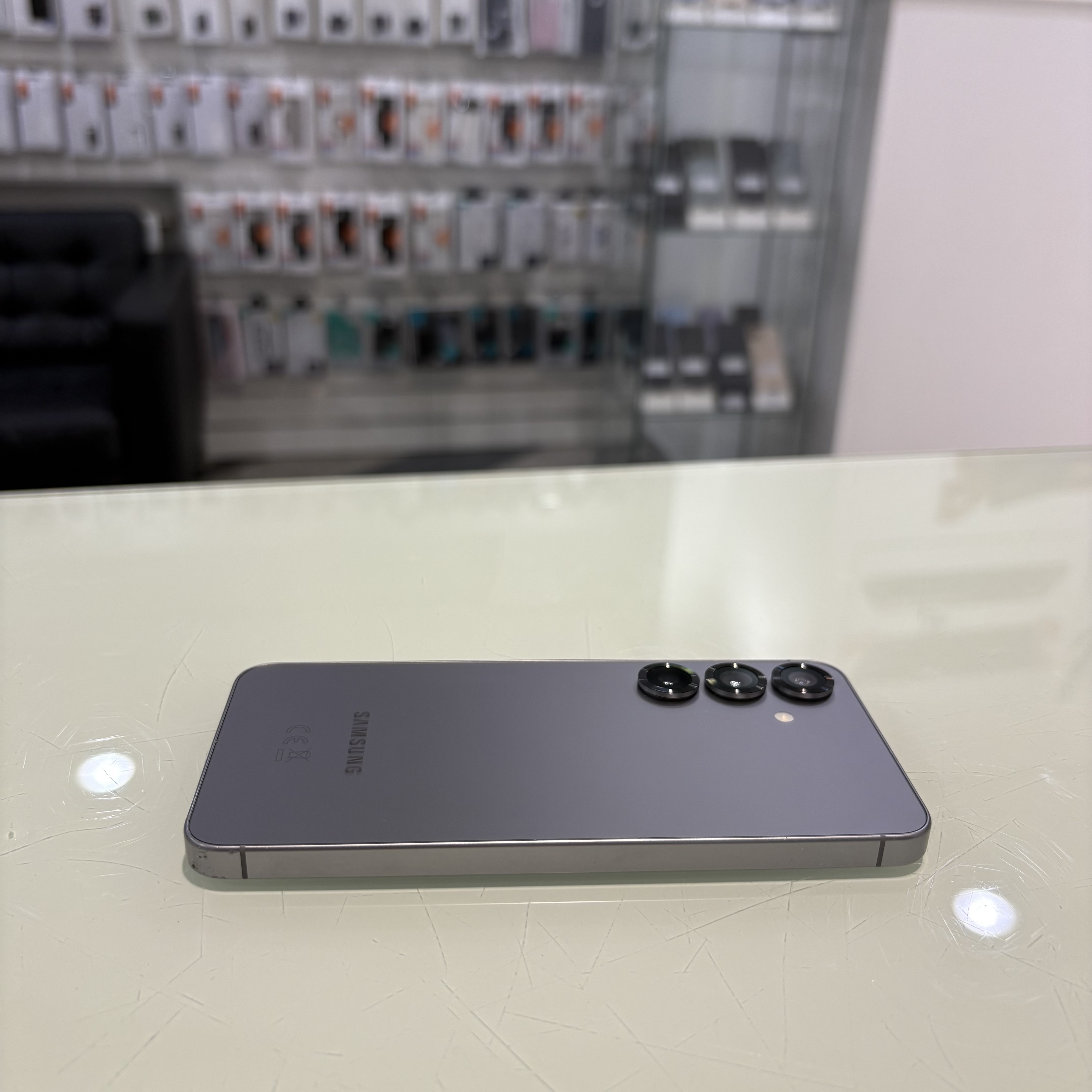 Samsung Galaxy S25 - 128 GB - szürke (277)