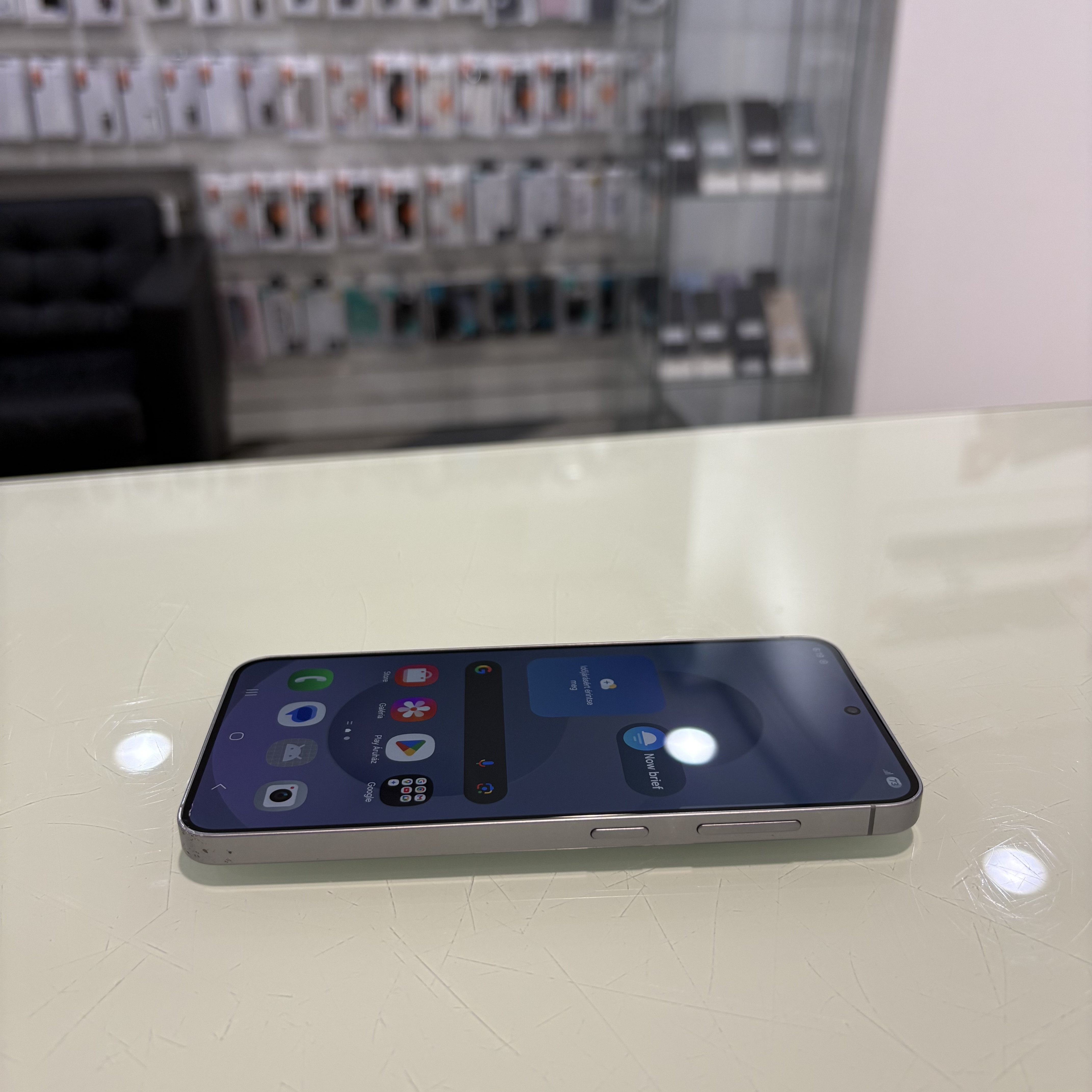 Samsung Galaxy S25 - 128 GB - szürke (277)