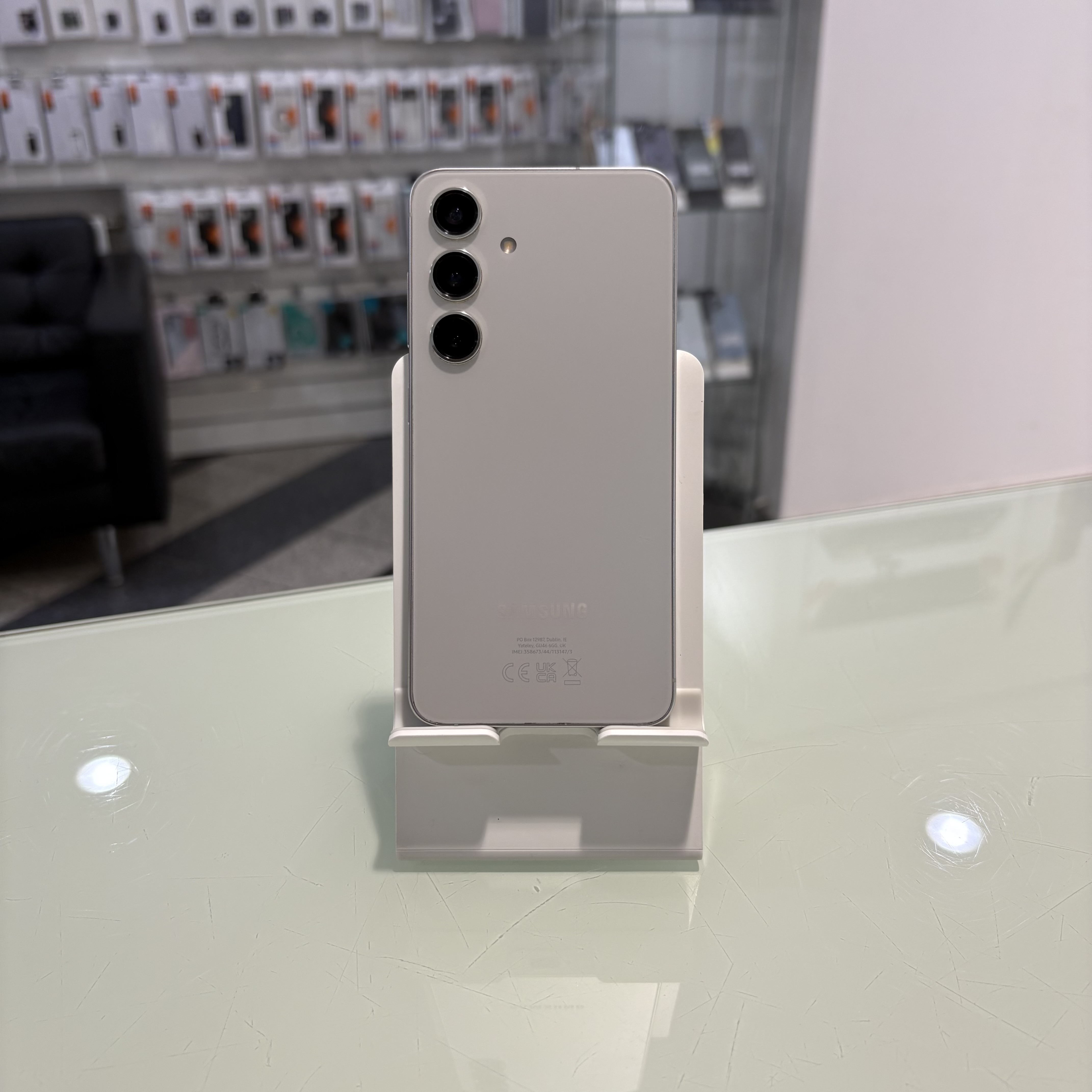 Samsung Galaxy S24 - 128 GB - ezüst (313)