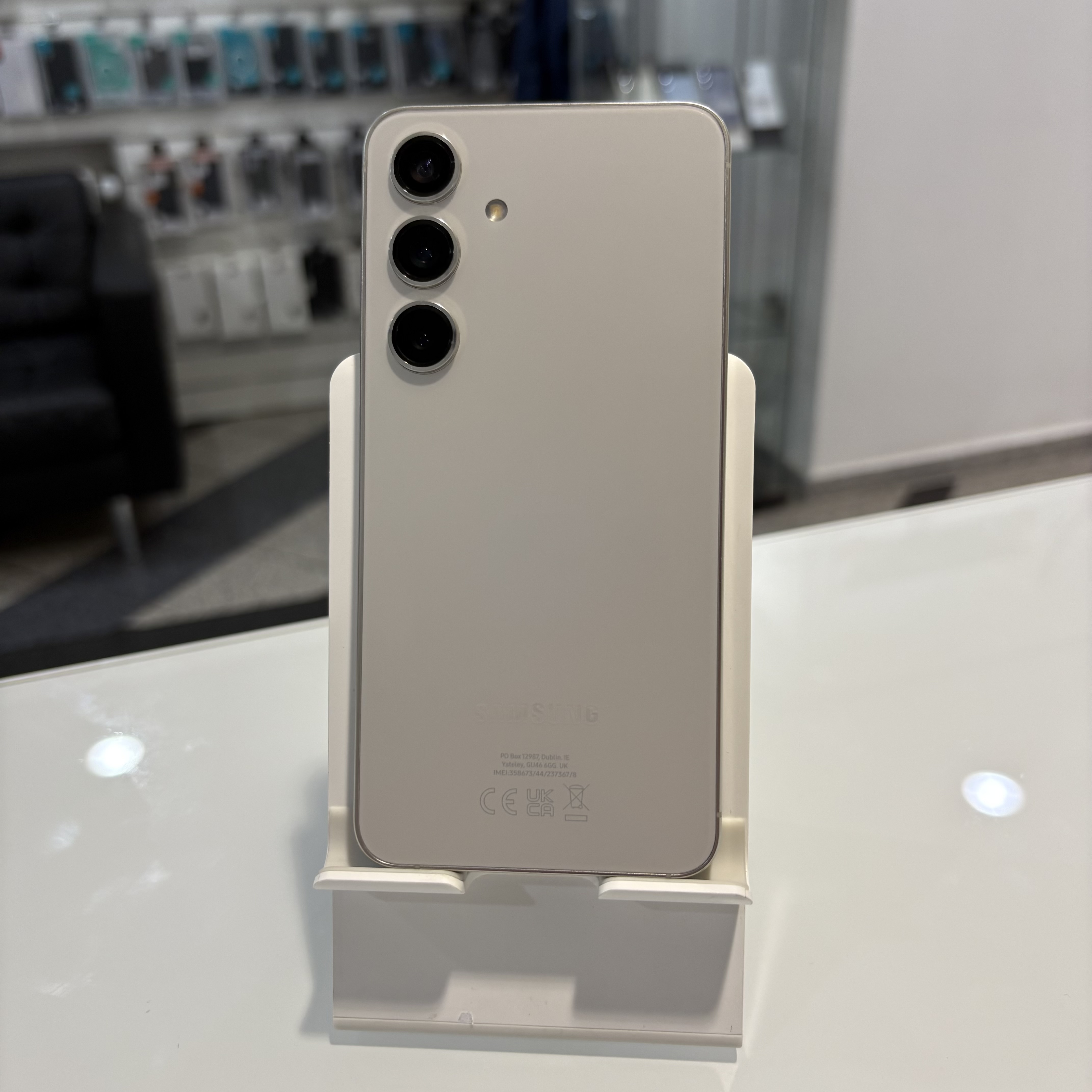 Samsung Galaxy S24 - 128 GB - ezüst (516)
