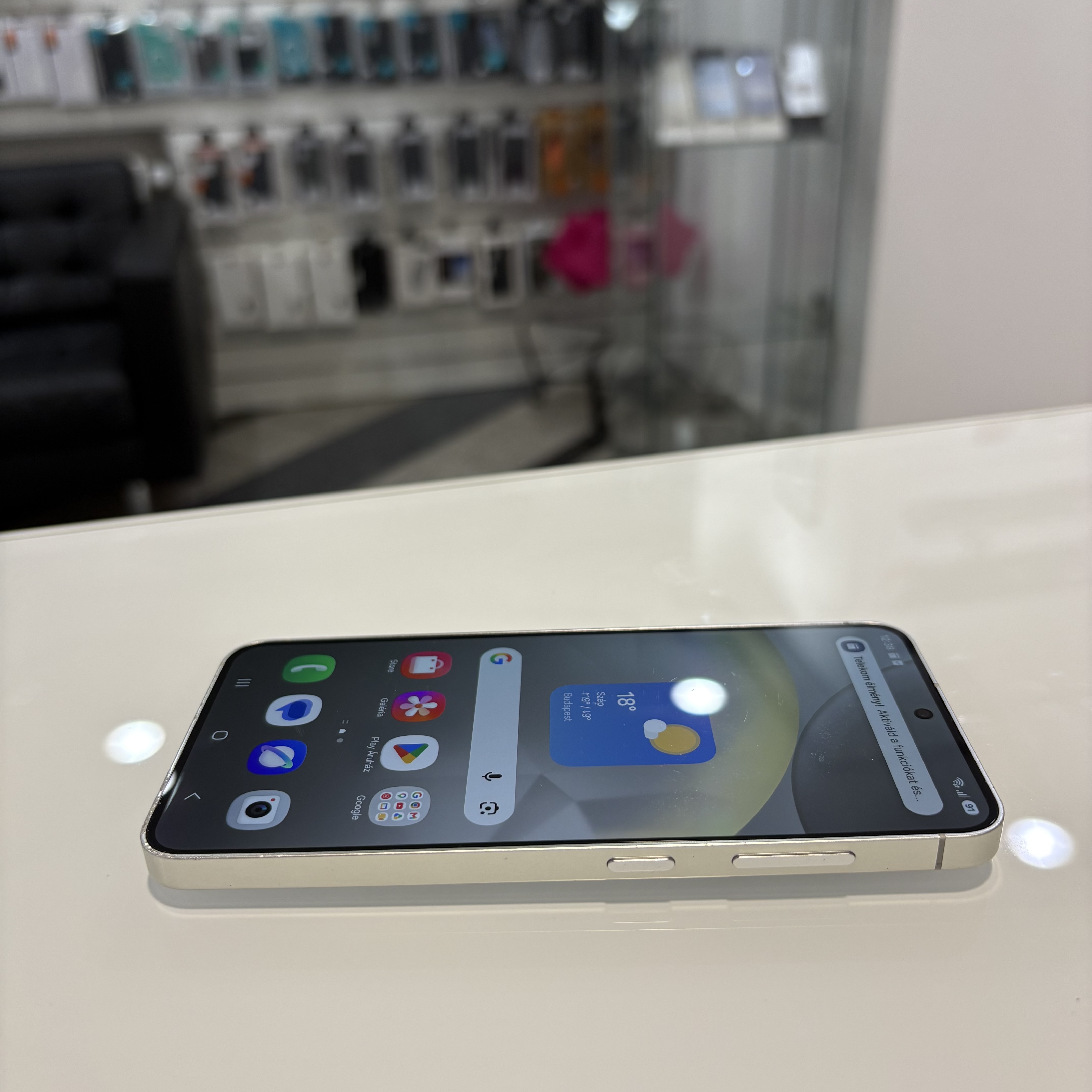 Samsung Galaxy S24 - 128 GB - ezüst (516)