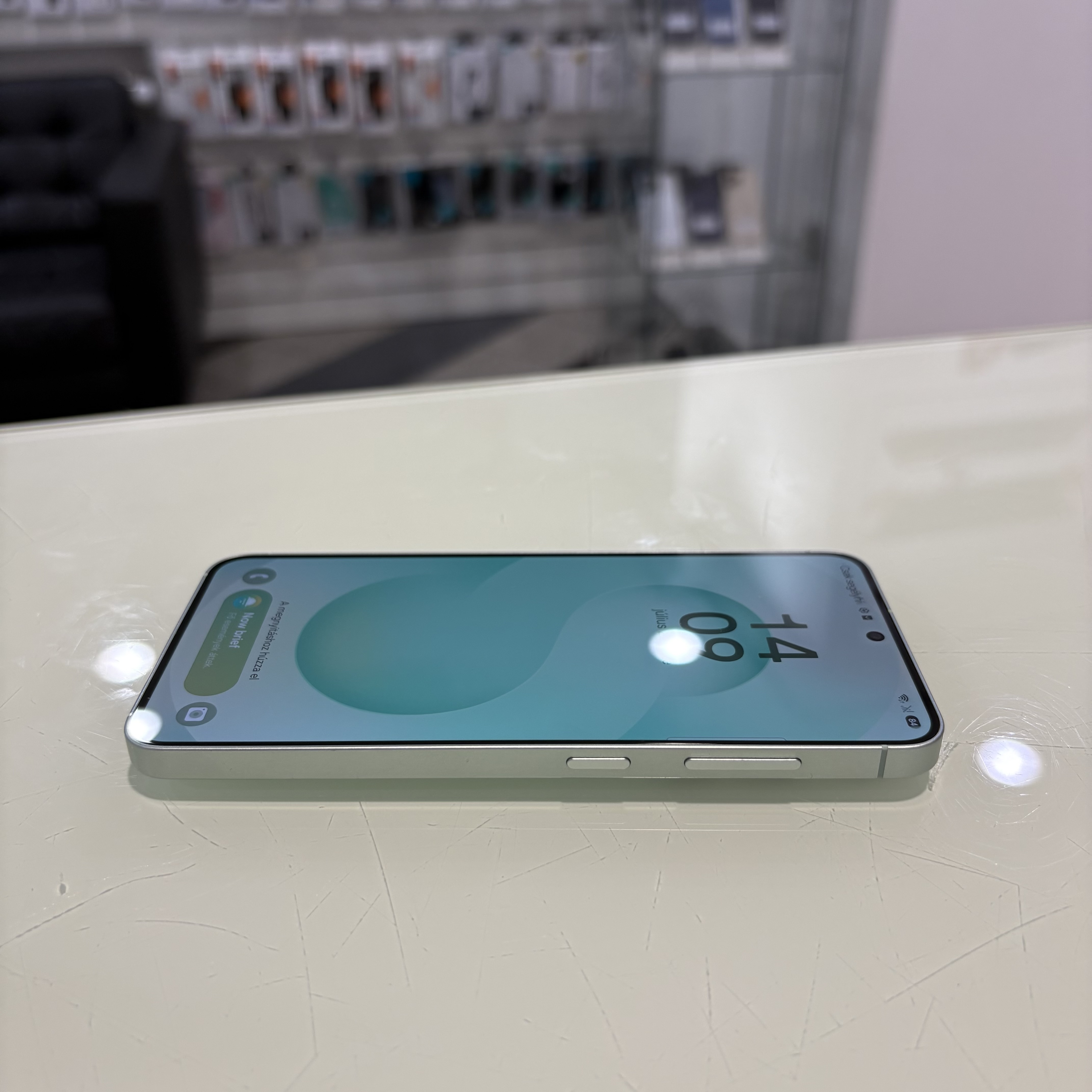 Samsung Galaxy S25 - 256 GB - zöld (429)
