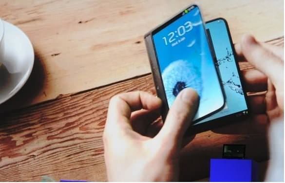 Samsung-Foldable-prototype-galaxy-x