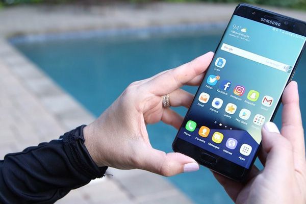 BN-PK359_STERN0_P_20160815142415