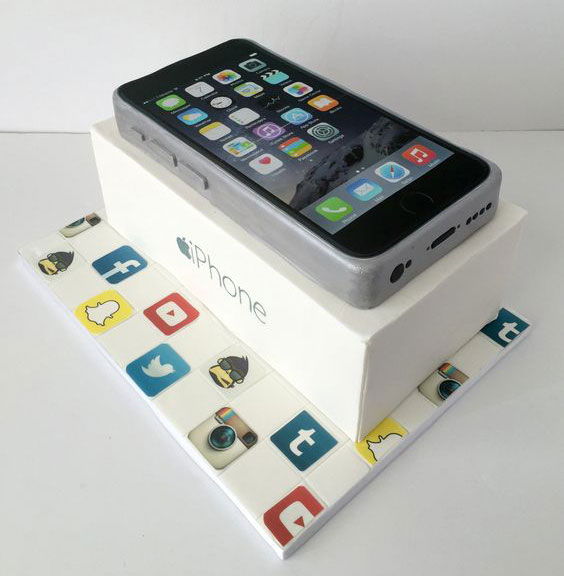 fekete_iphone_torta