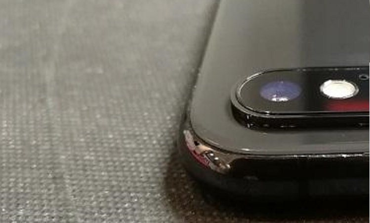 iPhone_X_javitott_hatlap_3_vege