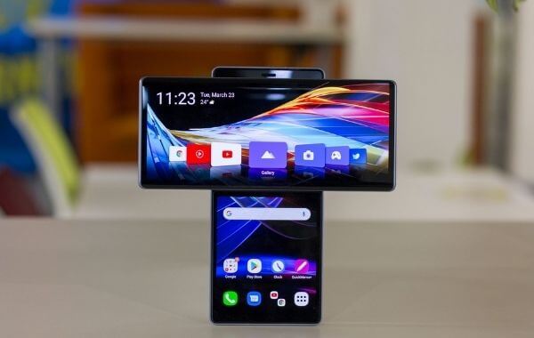 LG Wing kihajtott állapotban