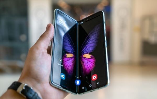 Samsung Galaxy Fold kinyitva