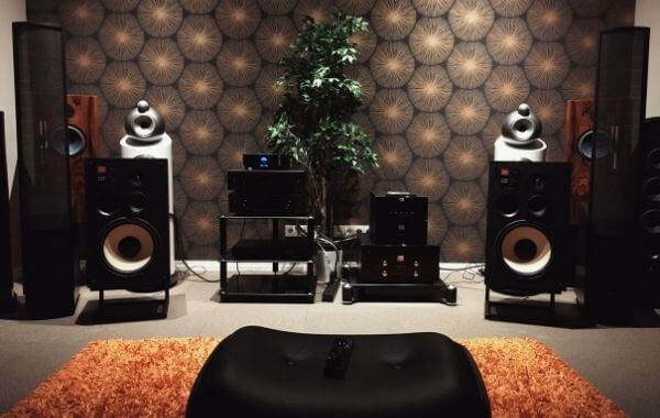 Hangrendszer egy szobában