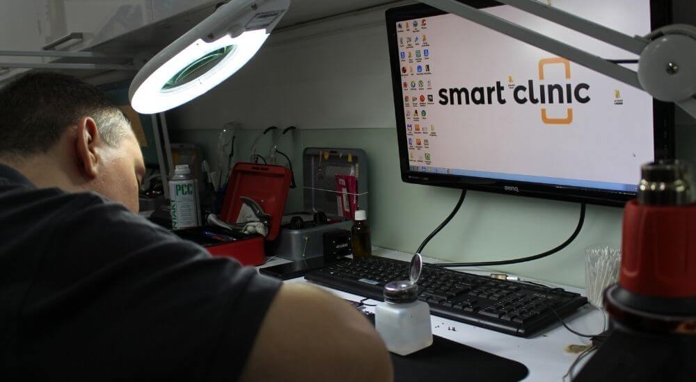 Szervizelés a Smart Clinic üzletben