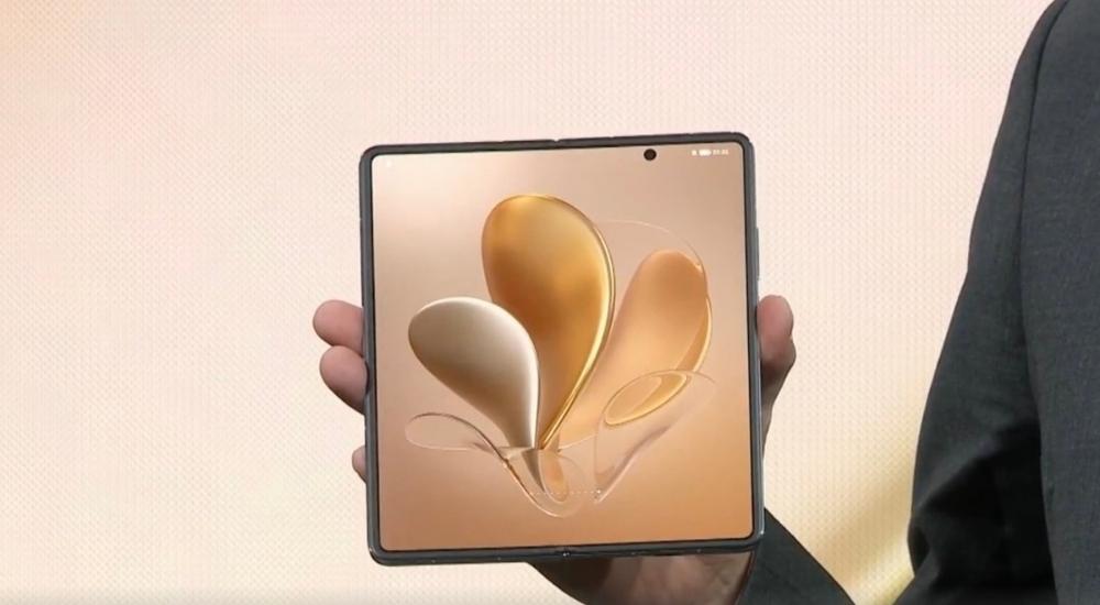 Honor Magic V kinyitva